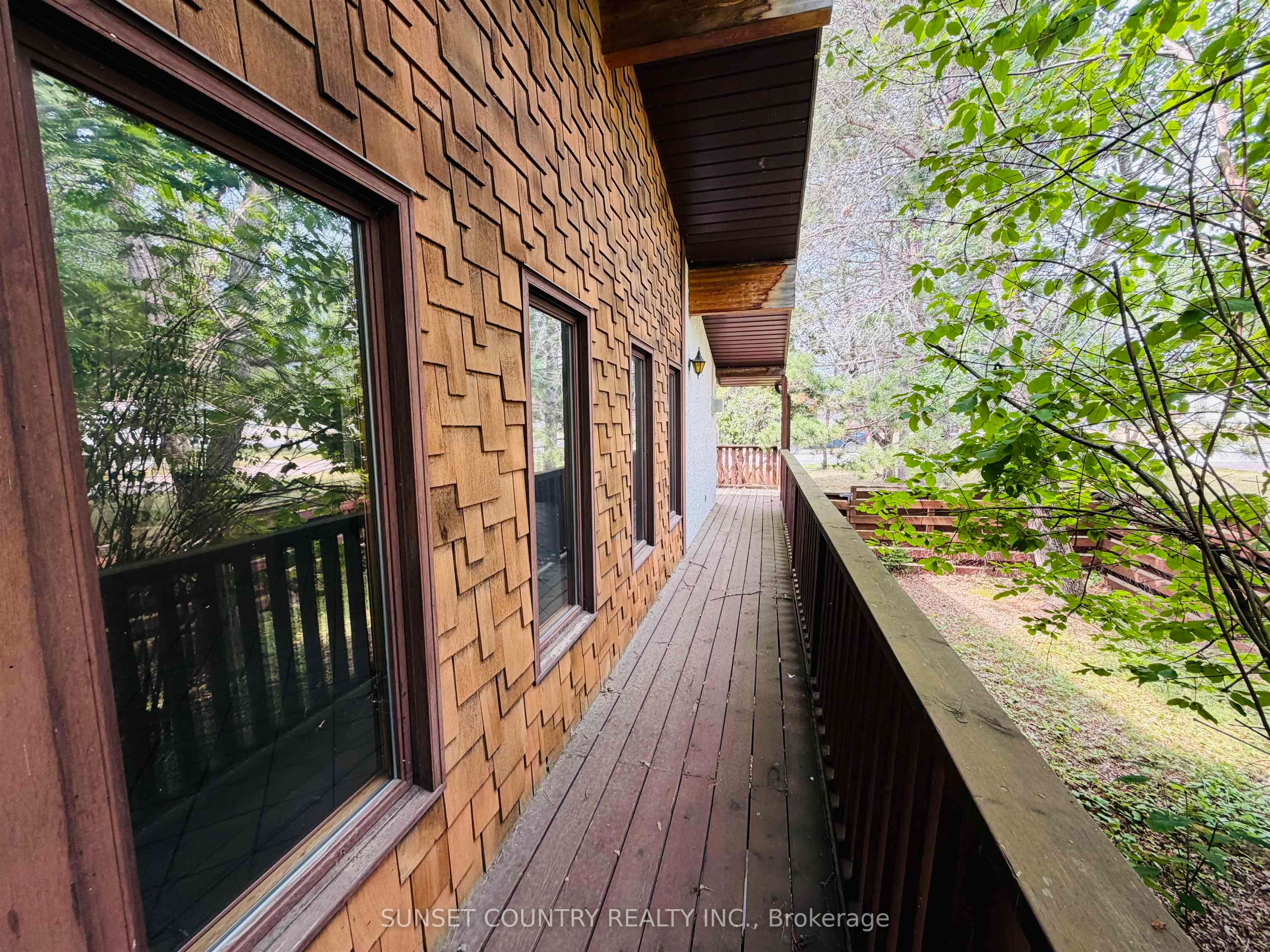 239 Memorial Avenue, Dryden, ON P8N 2M6 photo 4