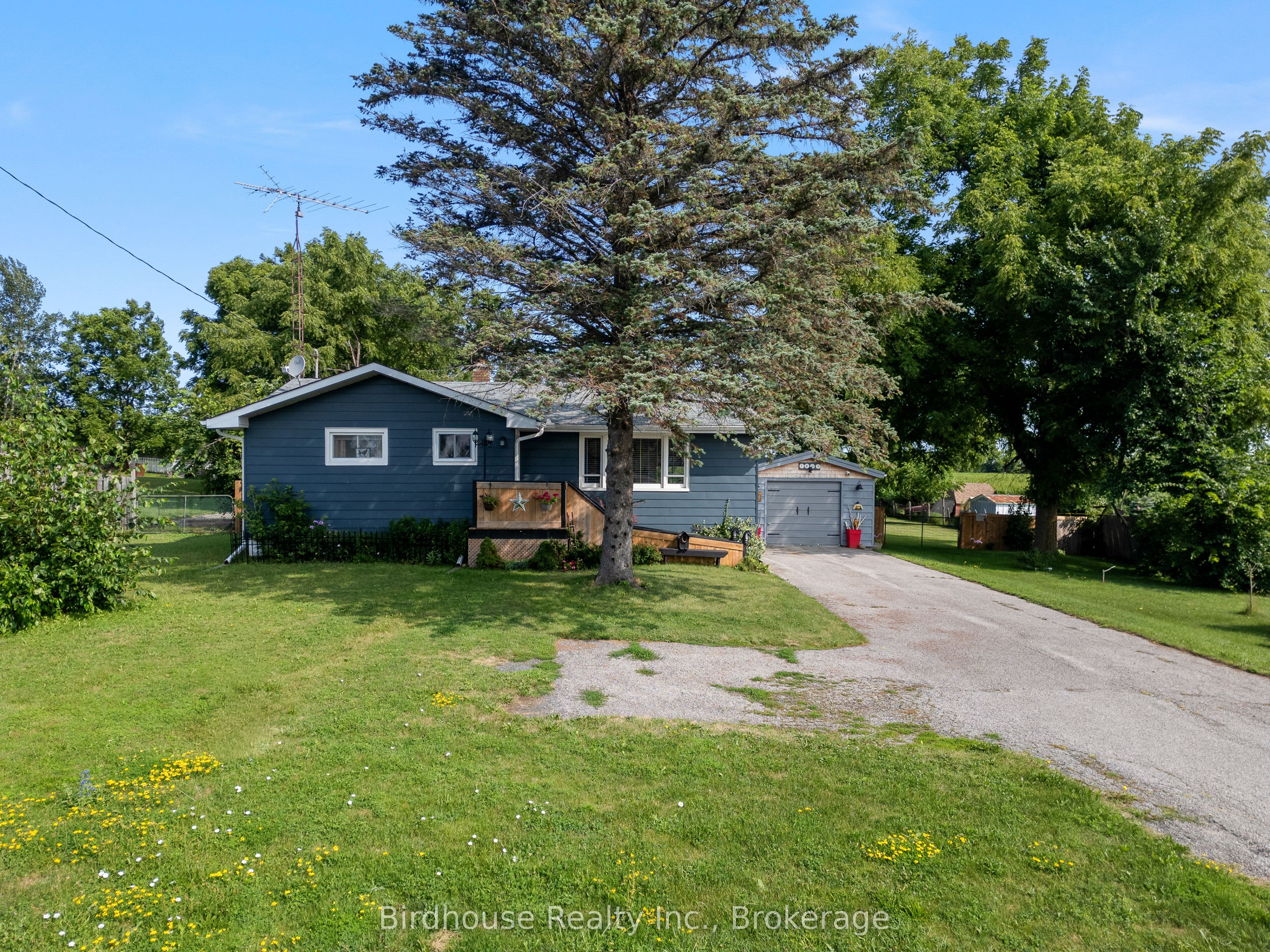 1499 Highway 7, Kawartha Lakes, ON K0M 2M0 photo 2