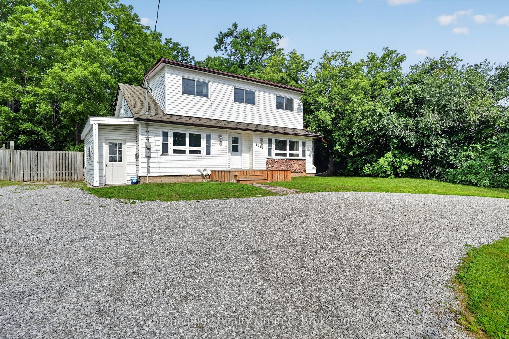 1087 Water Street, Peterborough, ON K9H 3P7 photo 2