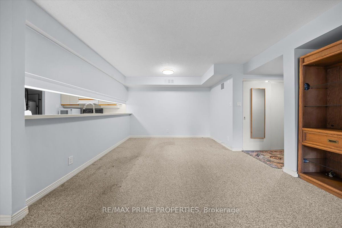 205 Somerset Street W 105, Ottawa Centre, ON K2P 0J1 photo 4