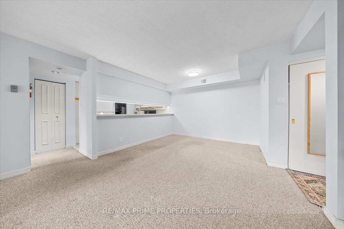 205 Somerset Street W 105, Ottawa Centre, ON K2P 0J1 photo 5