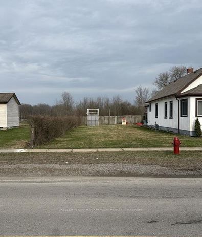 111 Wellington Street, Port Colborne, ON L3K 2K1 photo 2