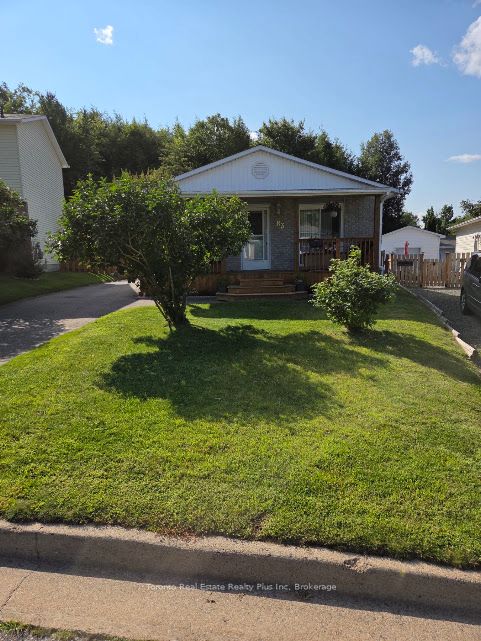 83 Laurier Road, Elliot Lake, ON P5A 2T9