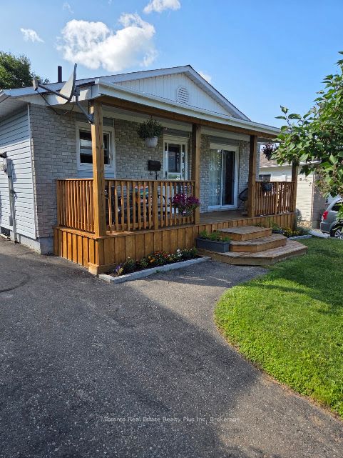 83 Laurier Road, Elliot Lake, ON P5A 2T9 photo 3