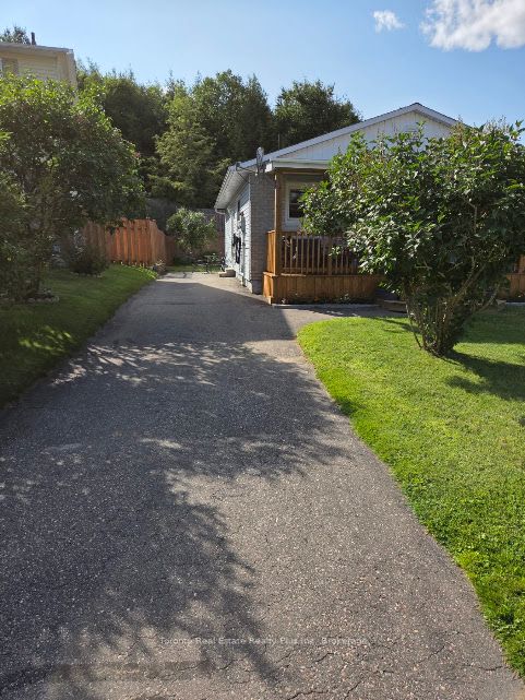 83 Laurier Road, Elliot Lake, ON P5A 2T9 photo 4