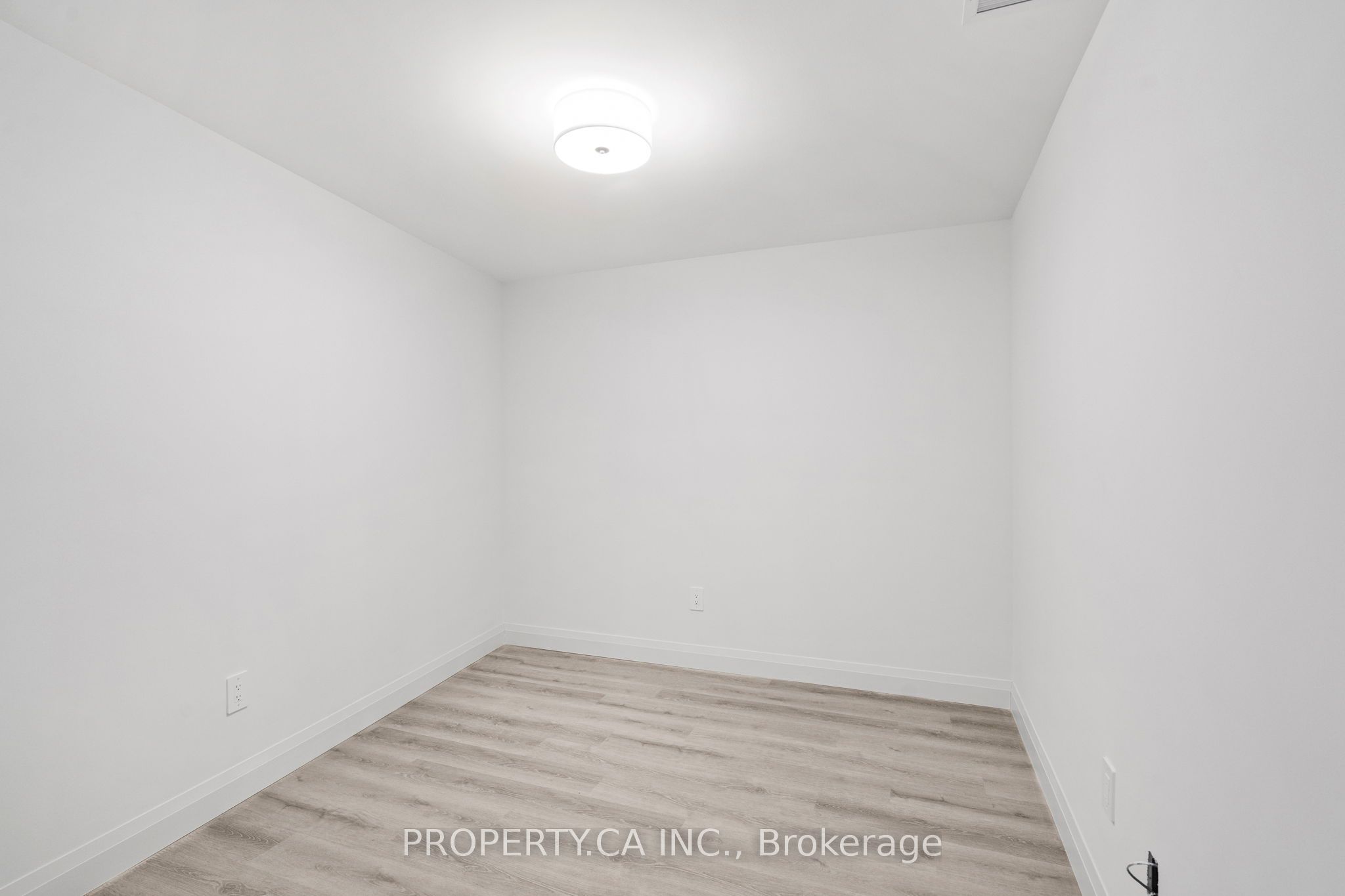 1333 Weber Street E 210, Kitchener, ON N2A 1C2 photo 3