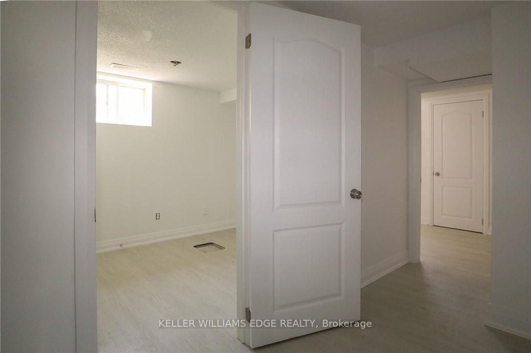 525 Britannia Avenue W LL, Hamilton, ON L8H 1Z7 photo 5