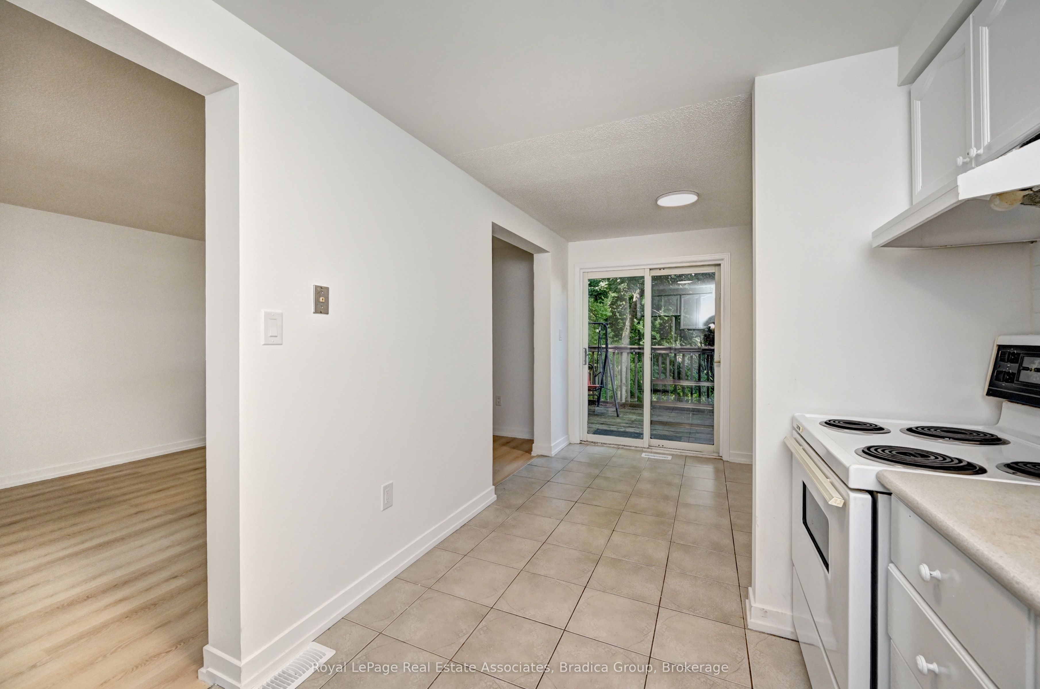 16 Hartley Court, Cambridge, ON N1R 8J4 photo 4