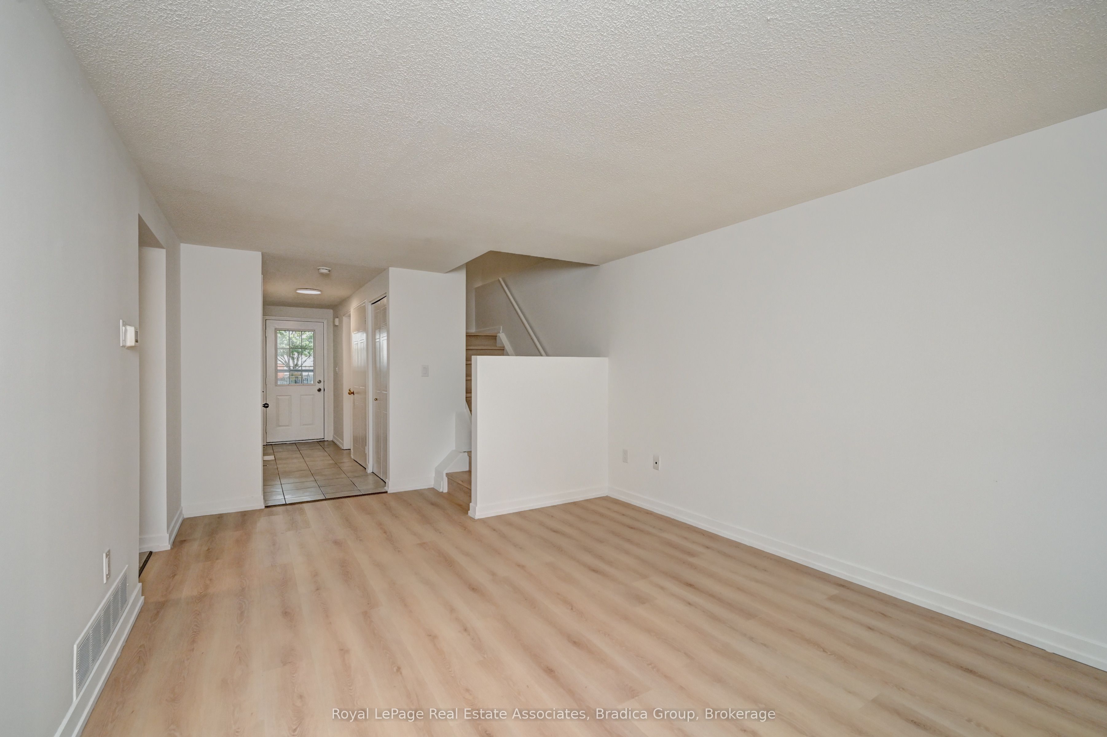 16 Hartley Court, Cambridge, ON N1R 8J4 photo 5