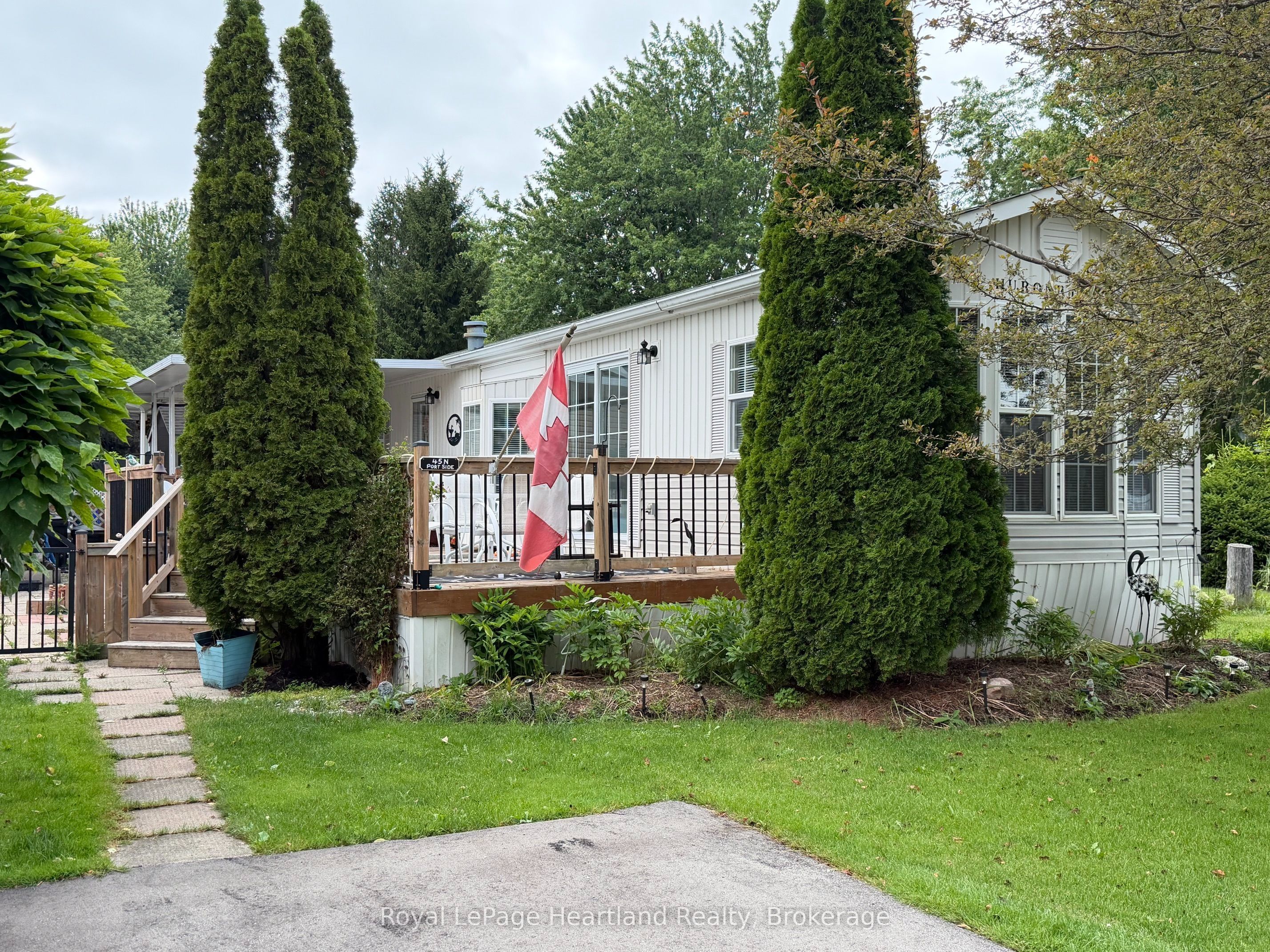 77719 BLUEWATER HWY-45 PORTSIDE Highway, Central Huron, ON N0M 1G0 photo 4