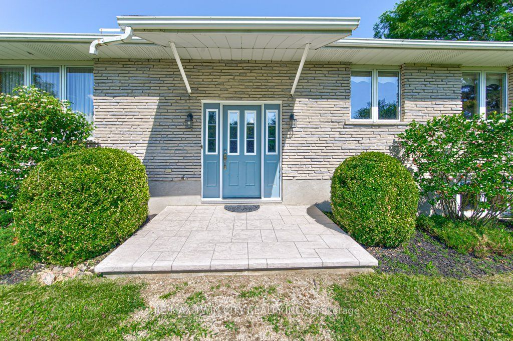 7316 Wellington Road 30 Road, Guelph/Eramosa, ON N1H 6J2 photo 4