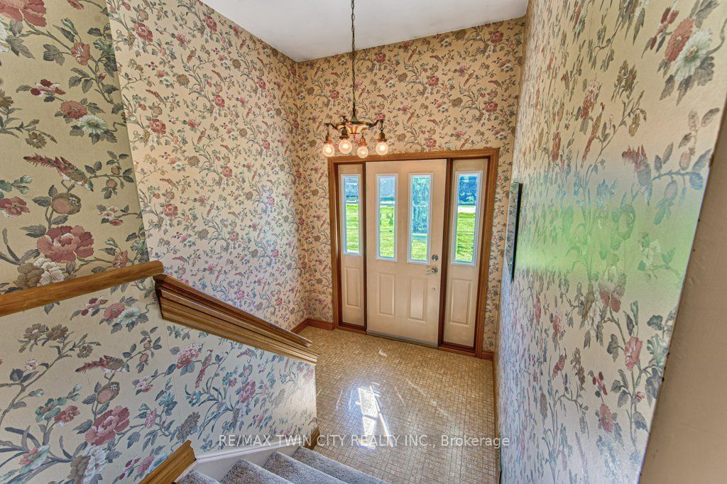 7316 Wellington Road 30 Road, Guelph/Eramosa, ON N1H 6J2 photo 5