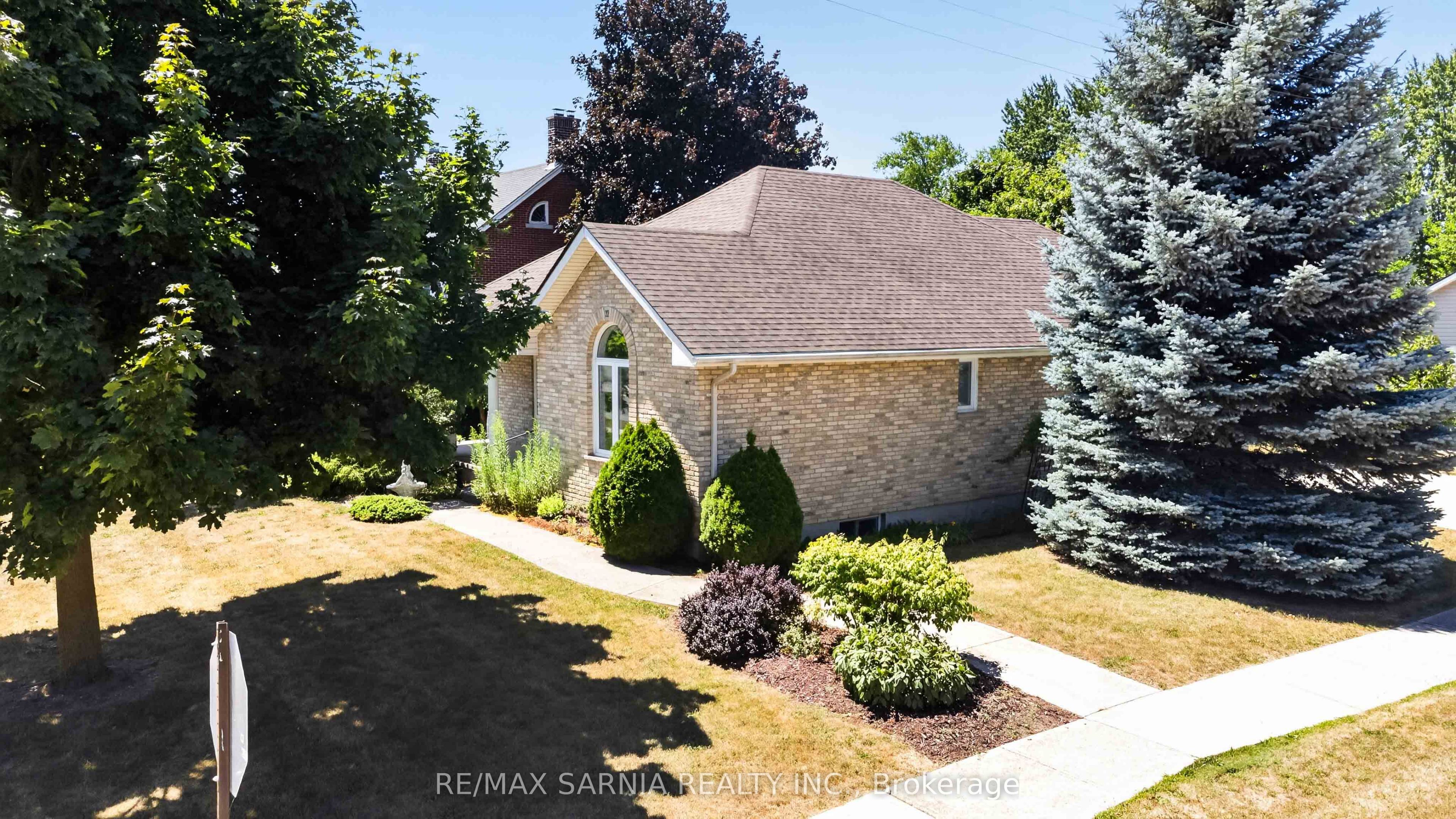 22 MAIN Street S, Lambton Shores, ON N0N 1J0 photo 4