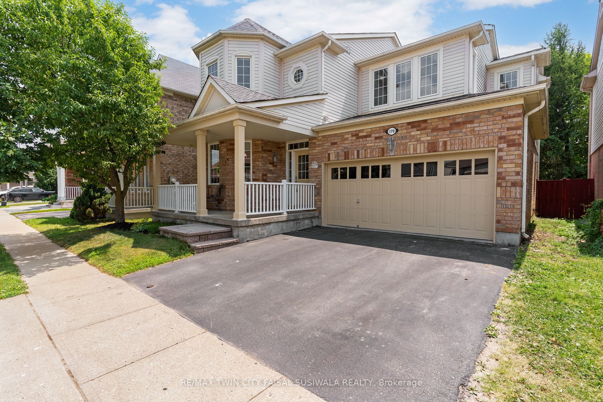 170 Garth Massey Drive, Cambridge, ON N1T 2G4