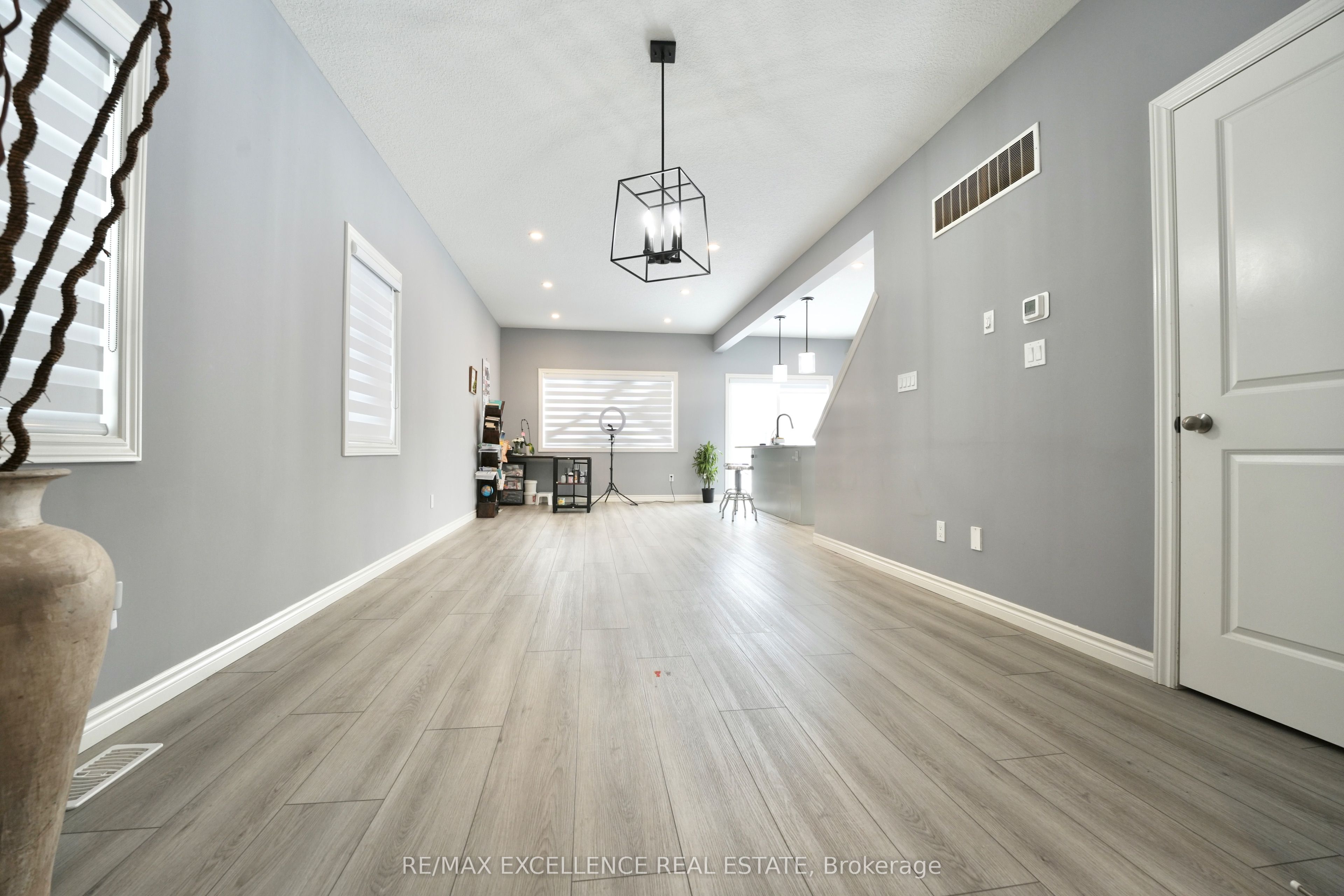 130 BYERS Street, London South, ON N6L 0J3 photo 2