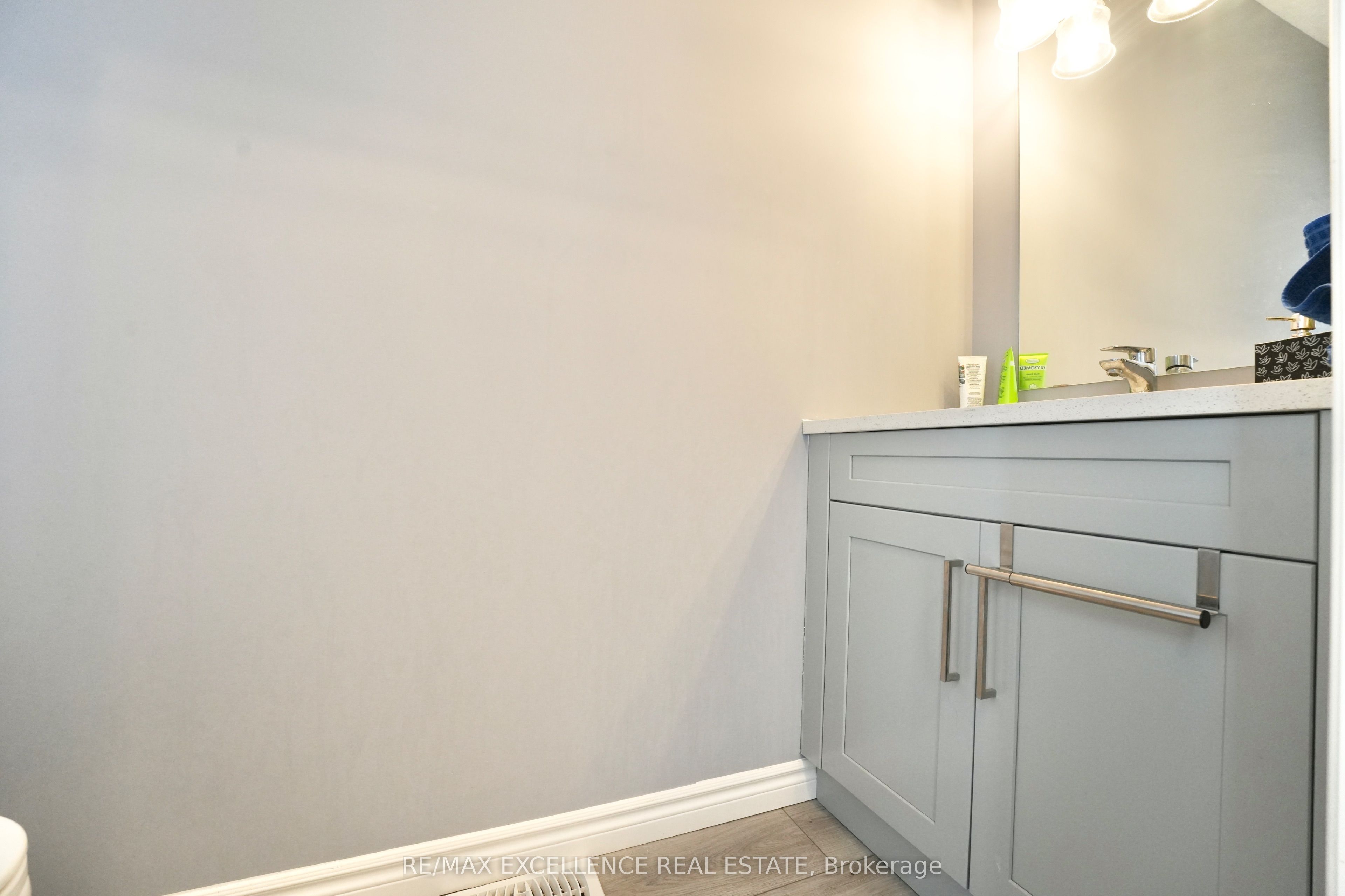 130 BYERS Street, London South, ON N6L 0J3 photo 4