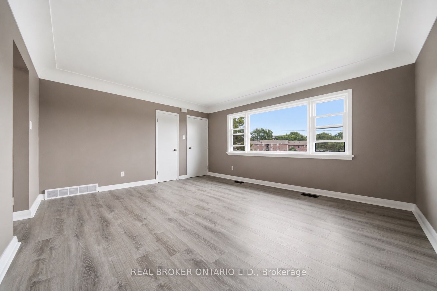 293 Highland Road E A, Kitchener, ON N2M 3W6 photo 3