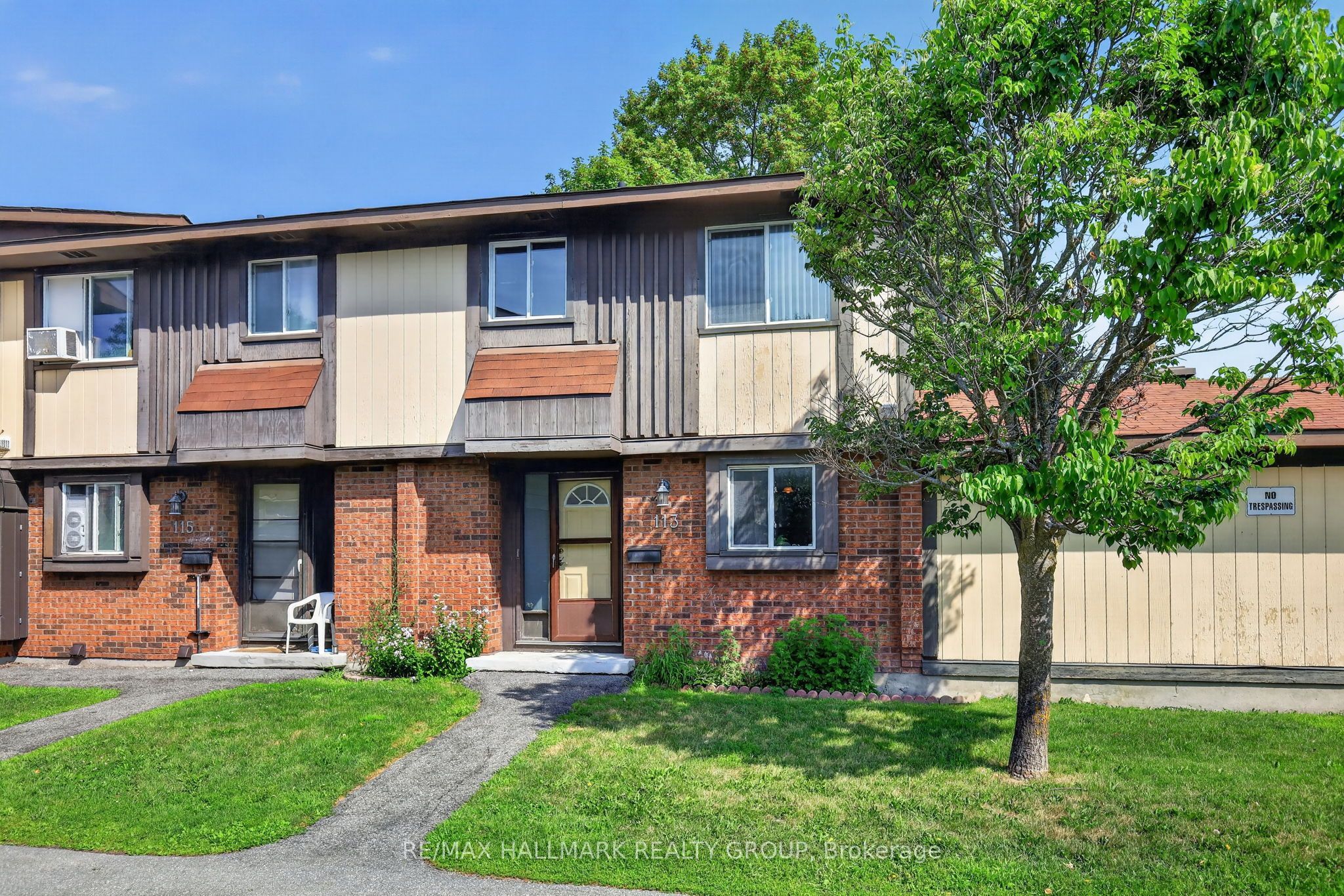 113 Pickford Drive, Kanata, ON K2L 2C3
