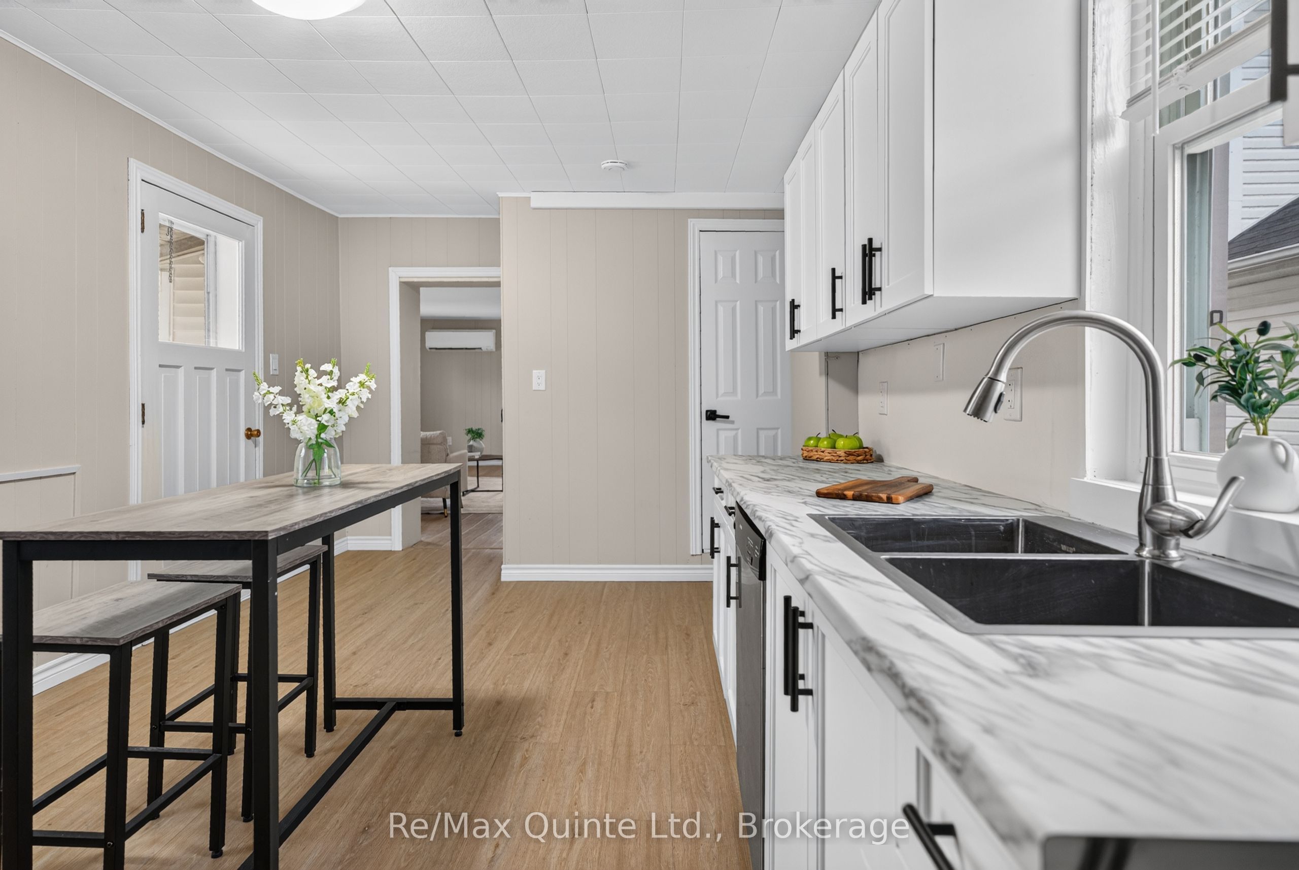 55 S George Street, Belleville, ON K8N 3G7 photo 5