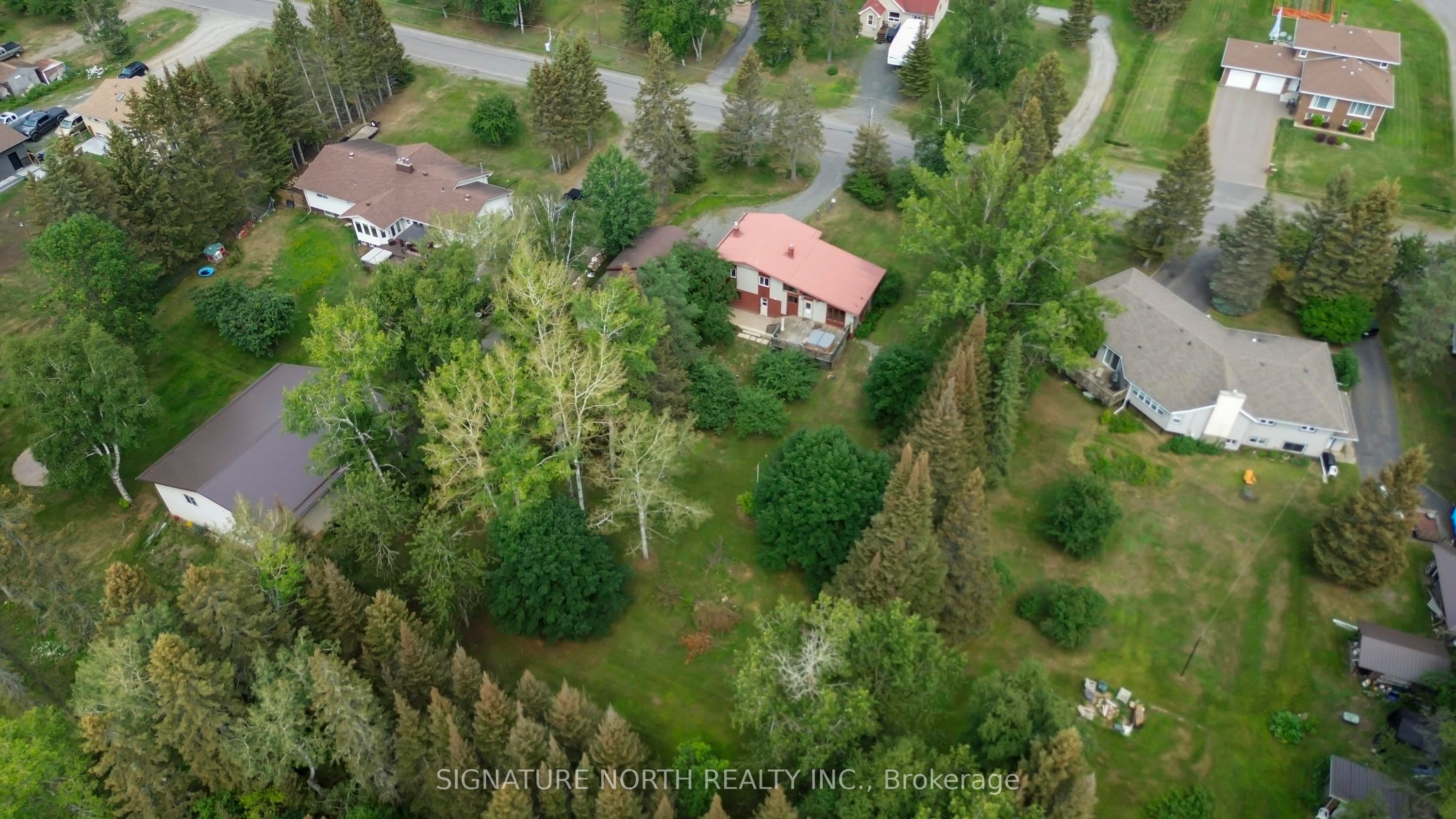 1439 Louis Street, Thunder Bay, ON P7G 1J6 photo 5