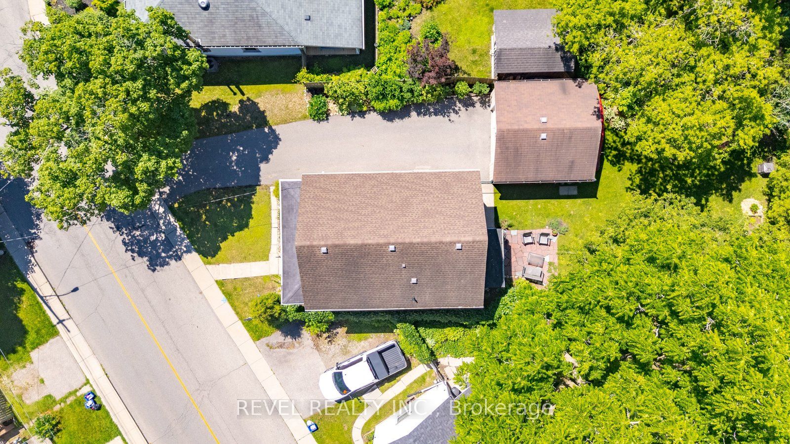 73 Grand River Street S, Brant, ON N3L 2B5 photo 4