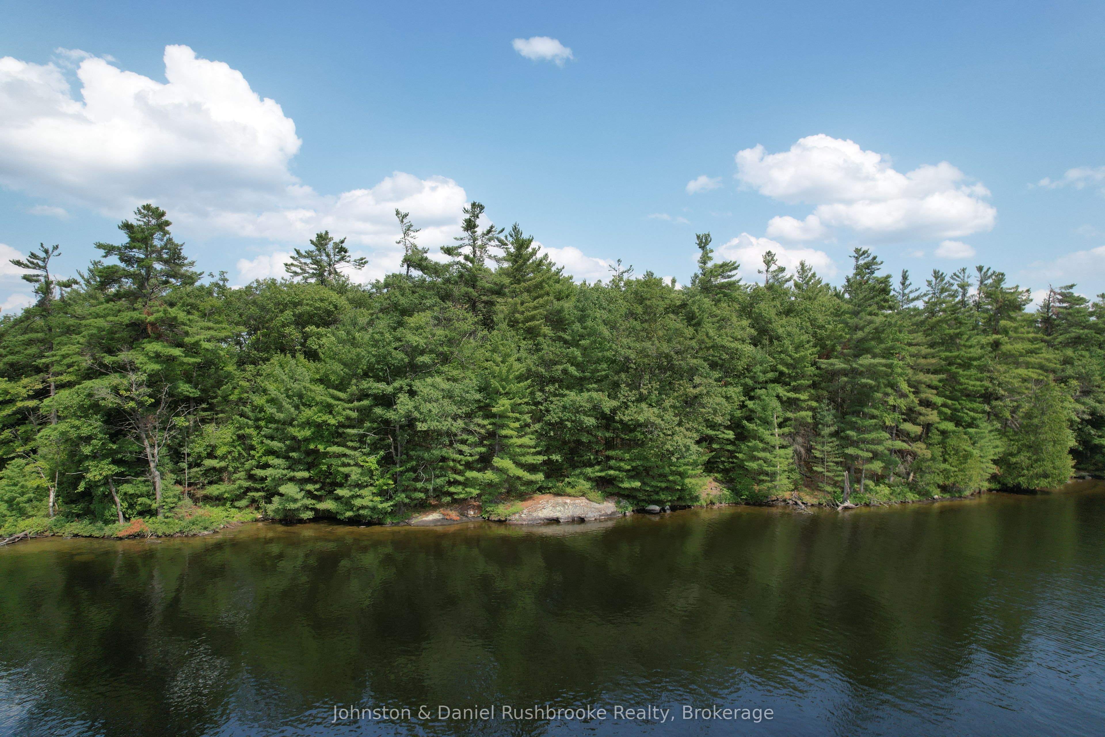 2 Island 24LM (Denison), Gravenhurst, ON P1P 1R2 photo 3