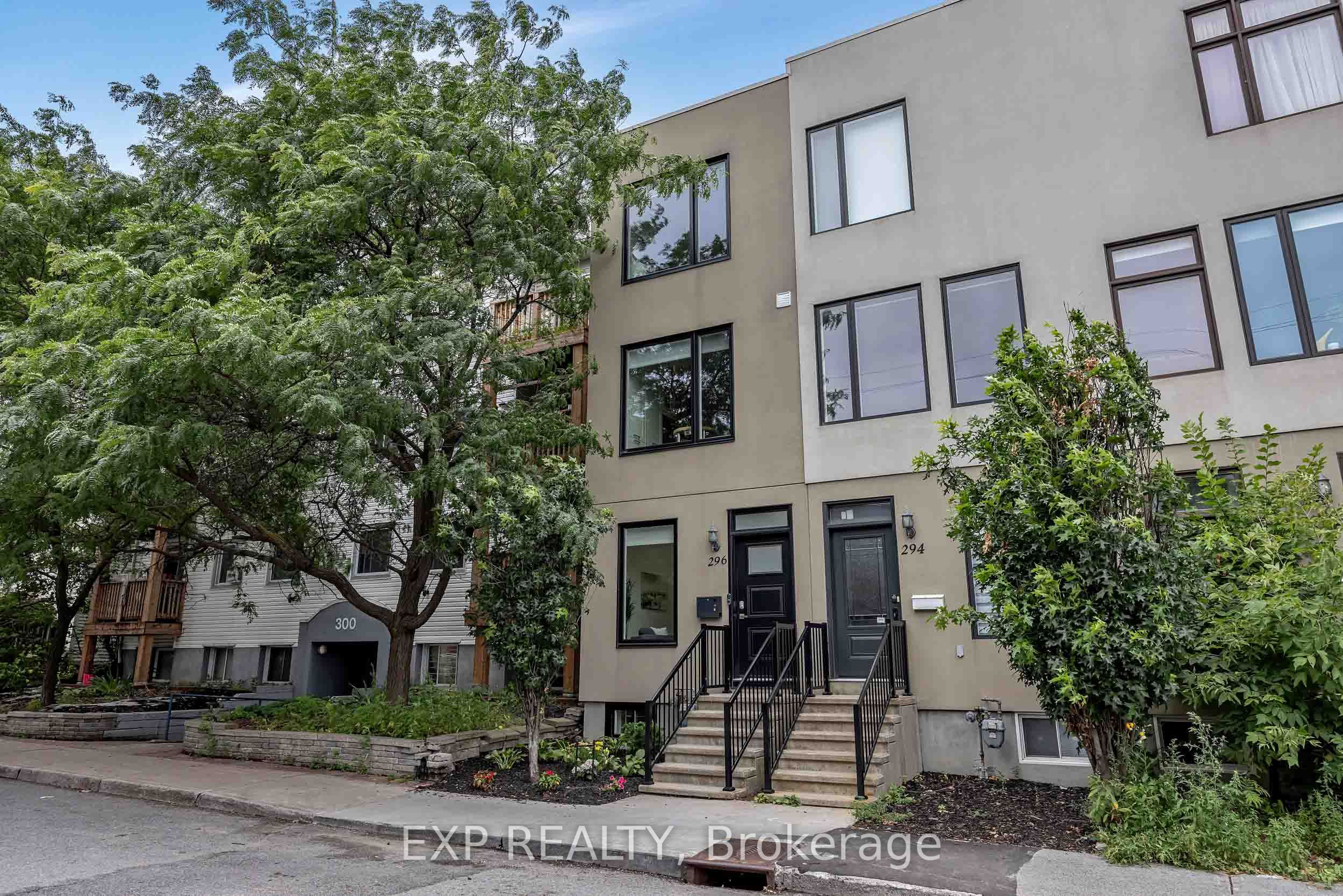 296 Cambridge Street N, West Centre Town, ON K1R 0B4