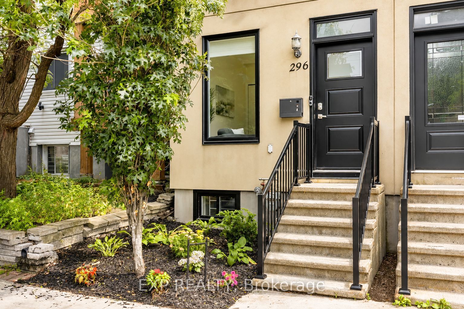 296 Cambridge Street N, West Centre Town, ON K1R 0B4 photo 4