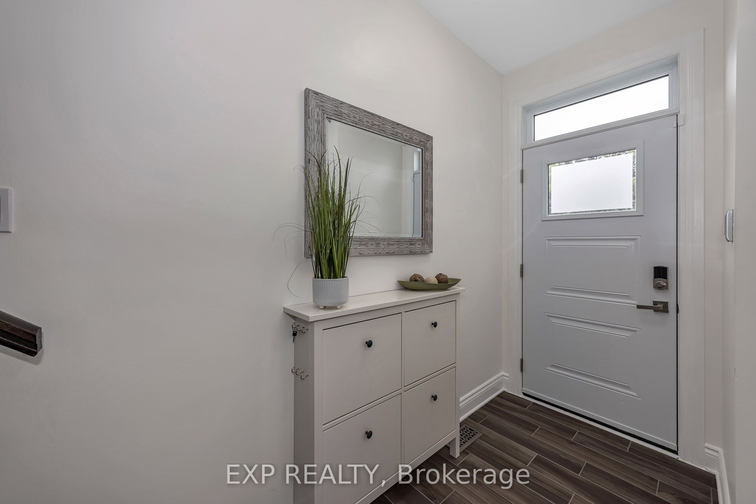 296 Cambridge Street N, West Centre Town, ON K1R 0B4 photo 5