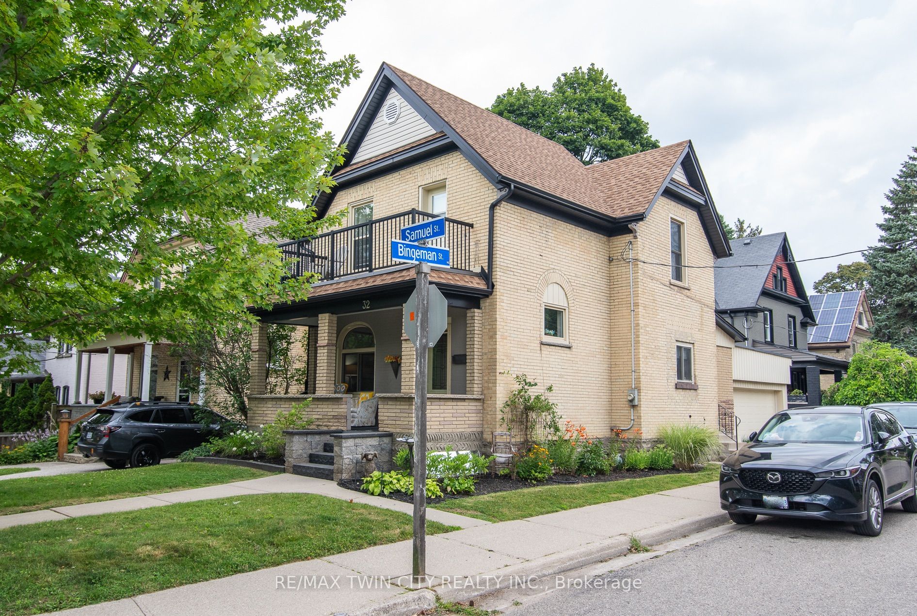 32 Samuel Street, Kitchener, ON N2H 1P1 photo 3