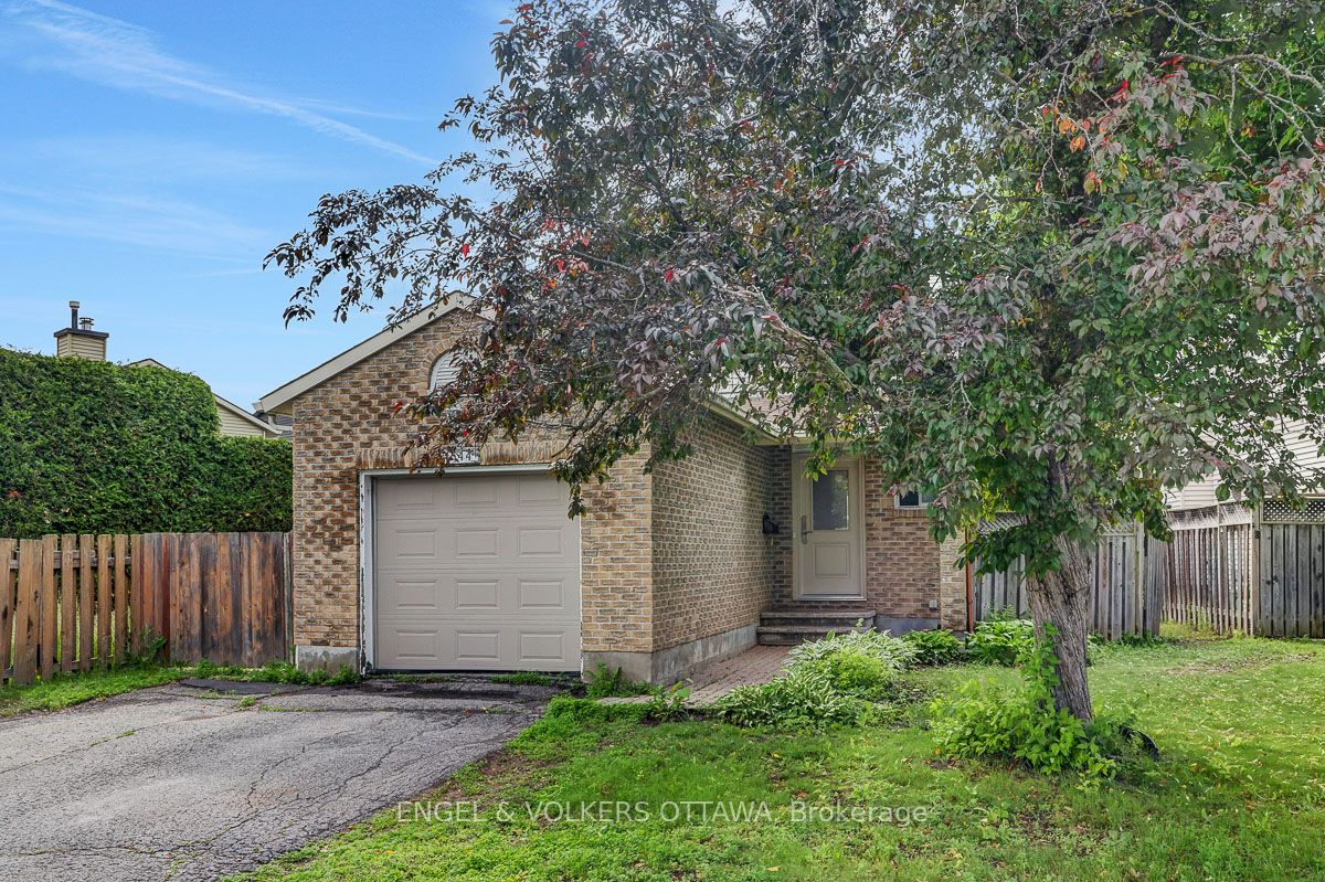 1844 Prestwick Drive, Orleans - Cumberland and Area, ON K1E 2T3 photo 2