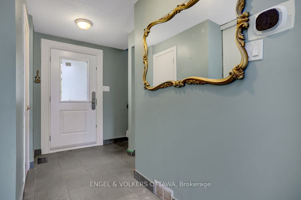 1844 Prestwick Drive, Orleans - Cumberland and Area, ON K1E 2T3 photo 4
