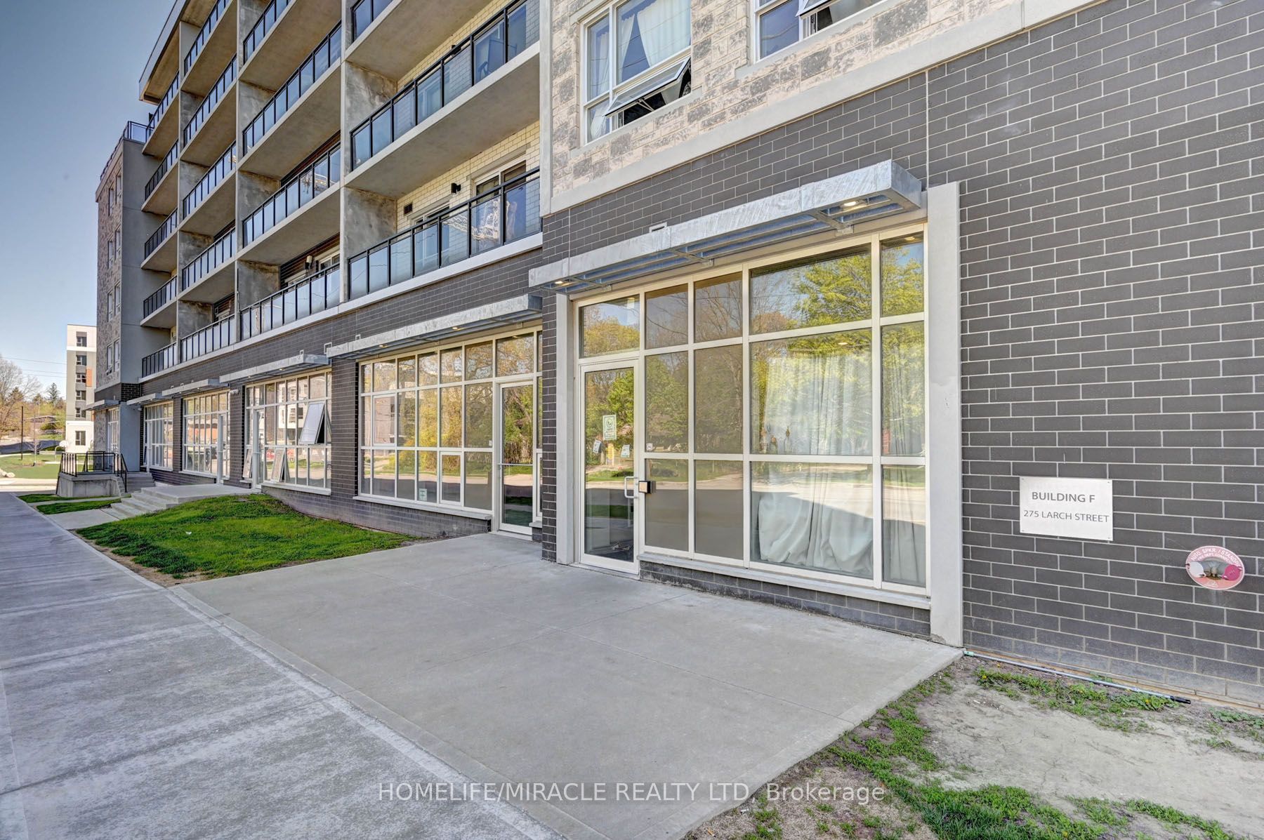 275 Larch Street 209F, Waterloo, ON N2L 3R2 photo 3