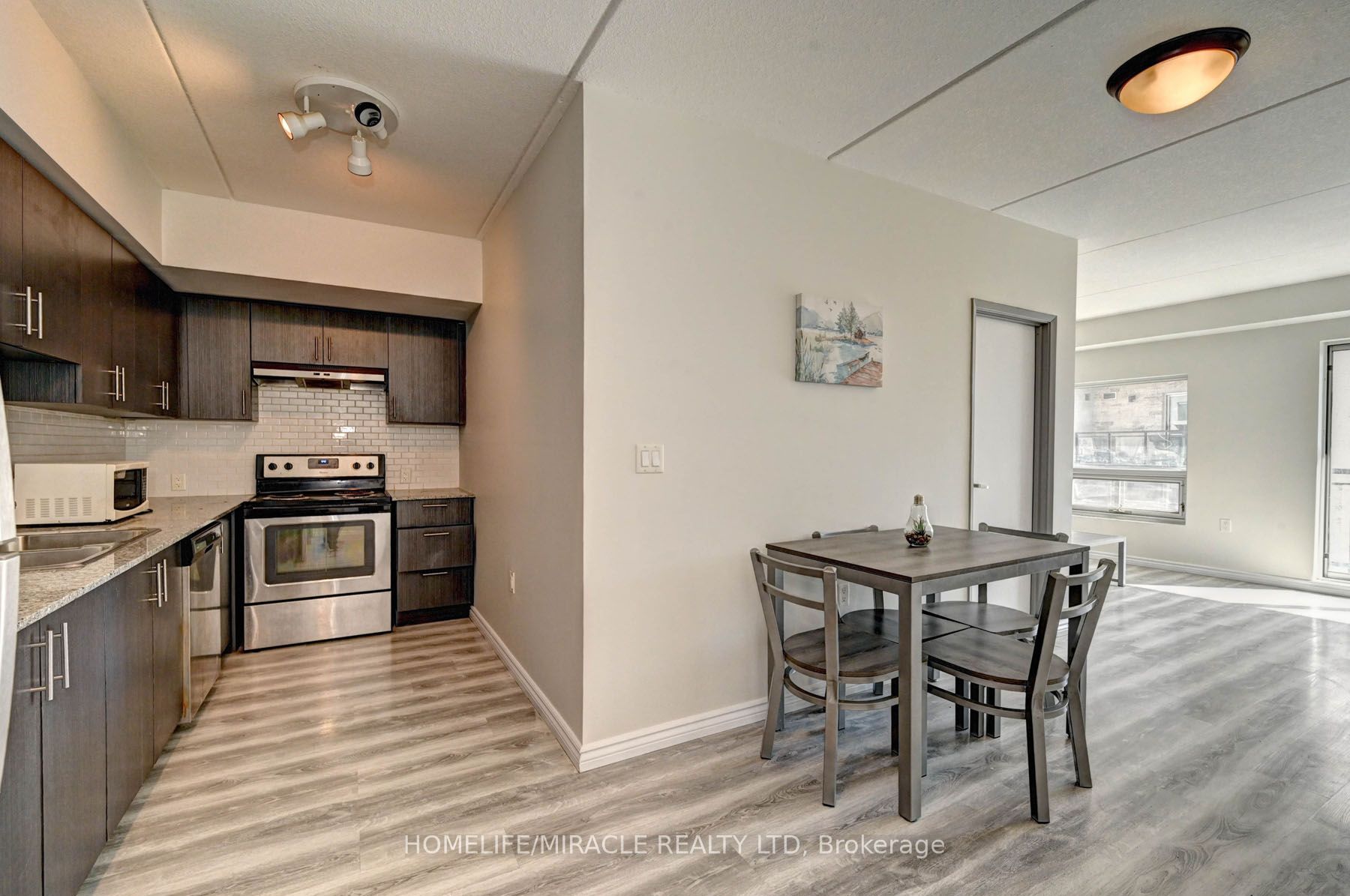 275 Larch Street 209F, Waterloo, ON N2L 3R2 photo 5