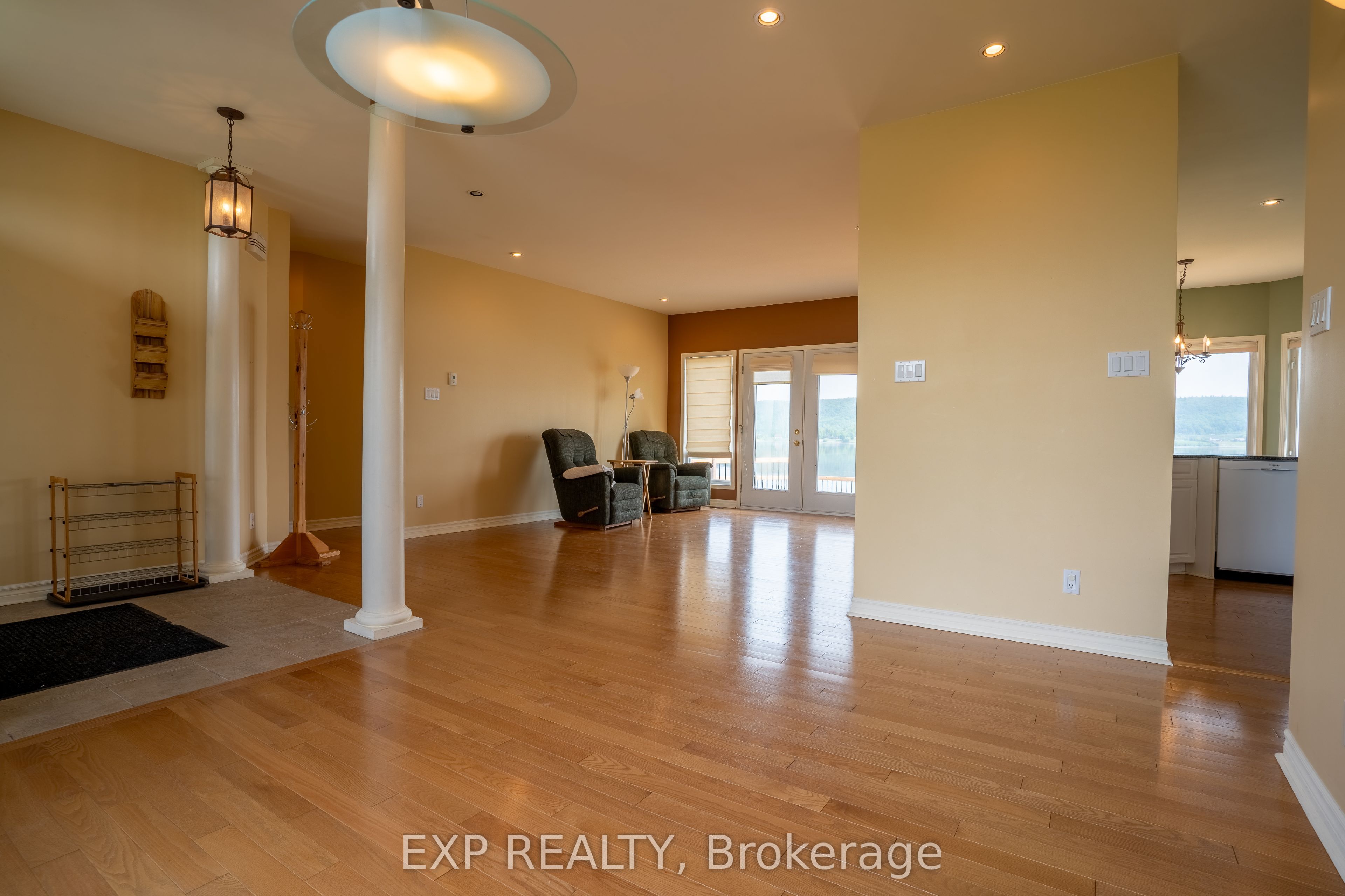 15 Rue Haute Rive Street, Alfred and Plantagenet, ON K0B 1J0 photo 4