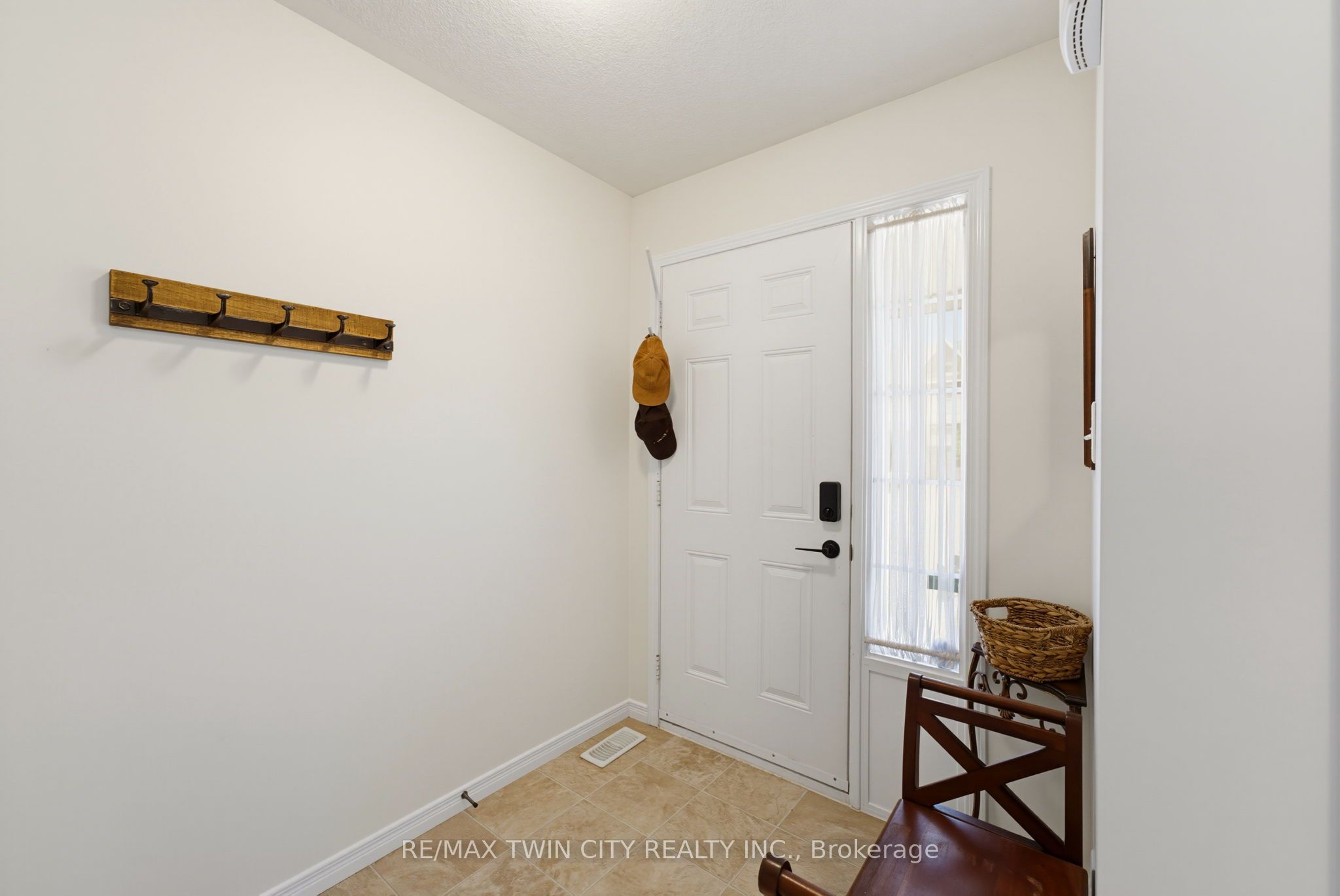 934 Zeller Crescent, Kitchener, ON N2A 0C7 photo 4
