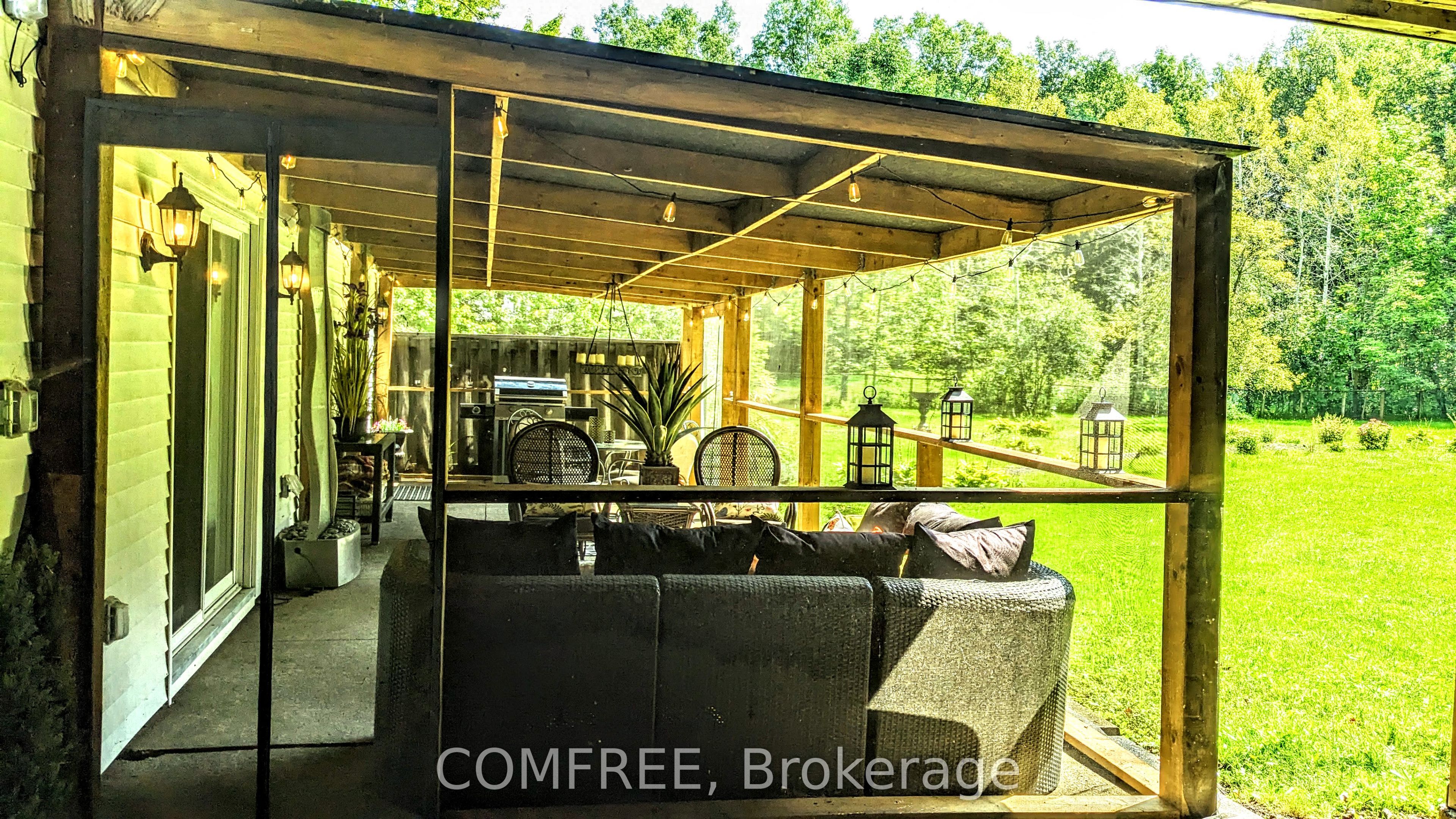 8950 Brown Road, Niagara Falls, ON L2H 0X2 photo 4