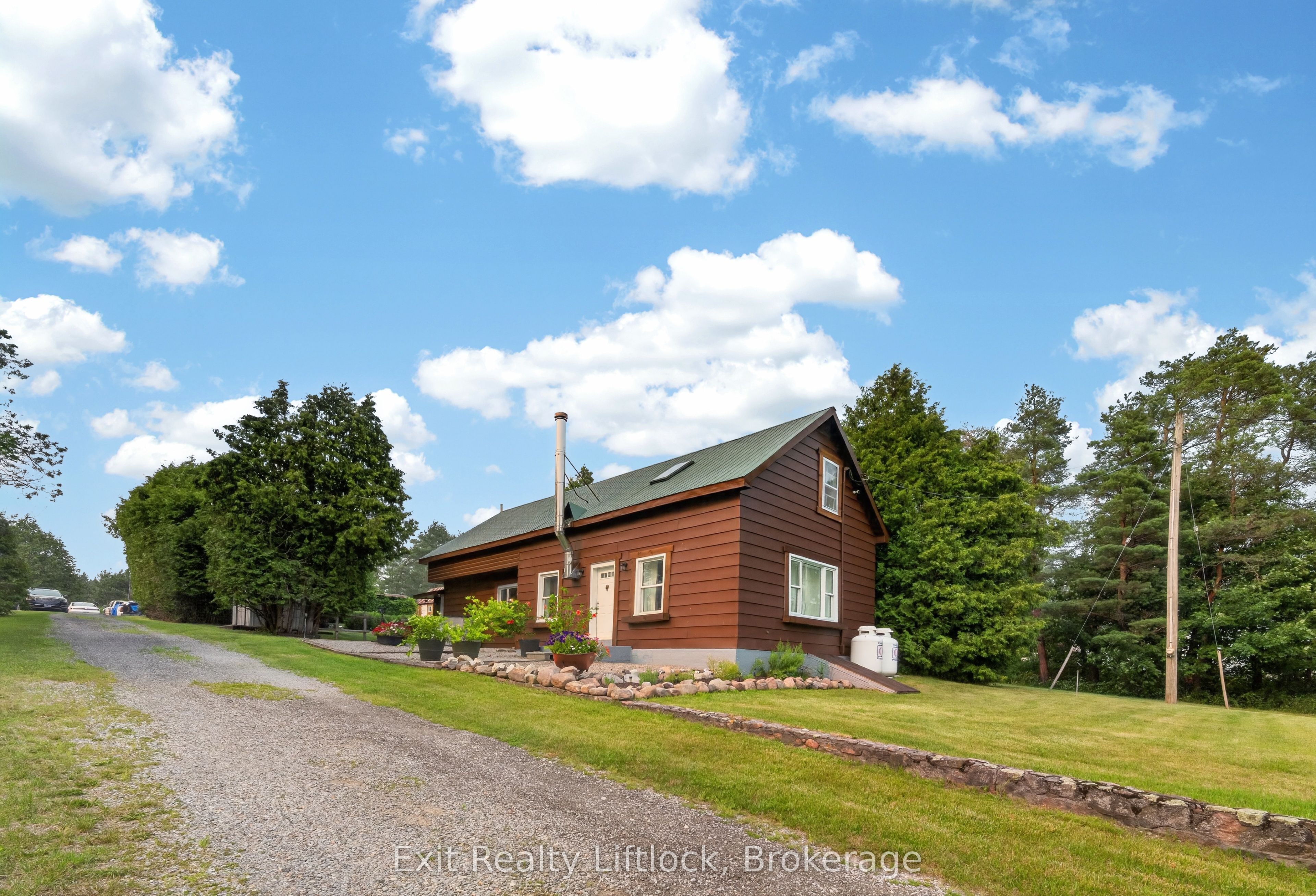 133 Farmers Road, Kawartha Lakes, ON L0A 1K0 photo 2
