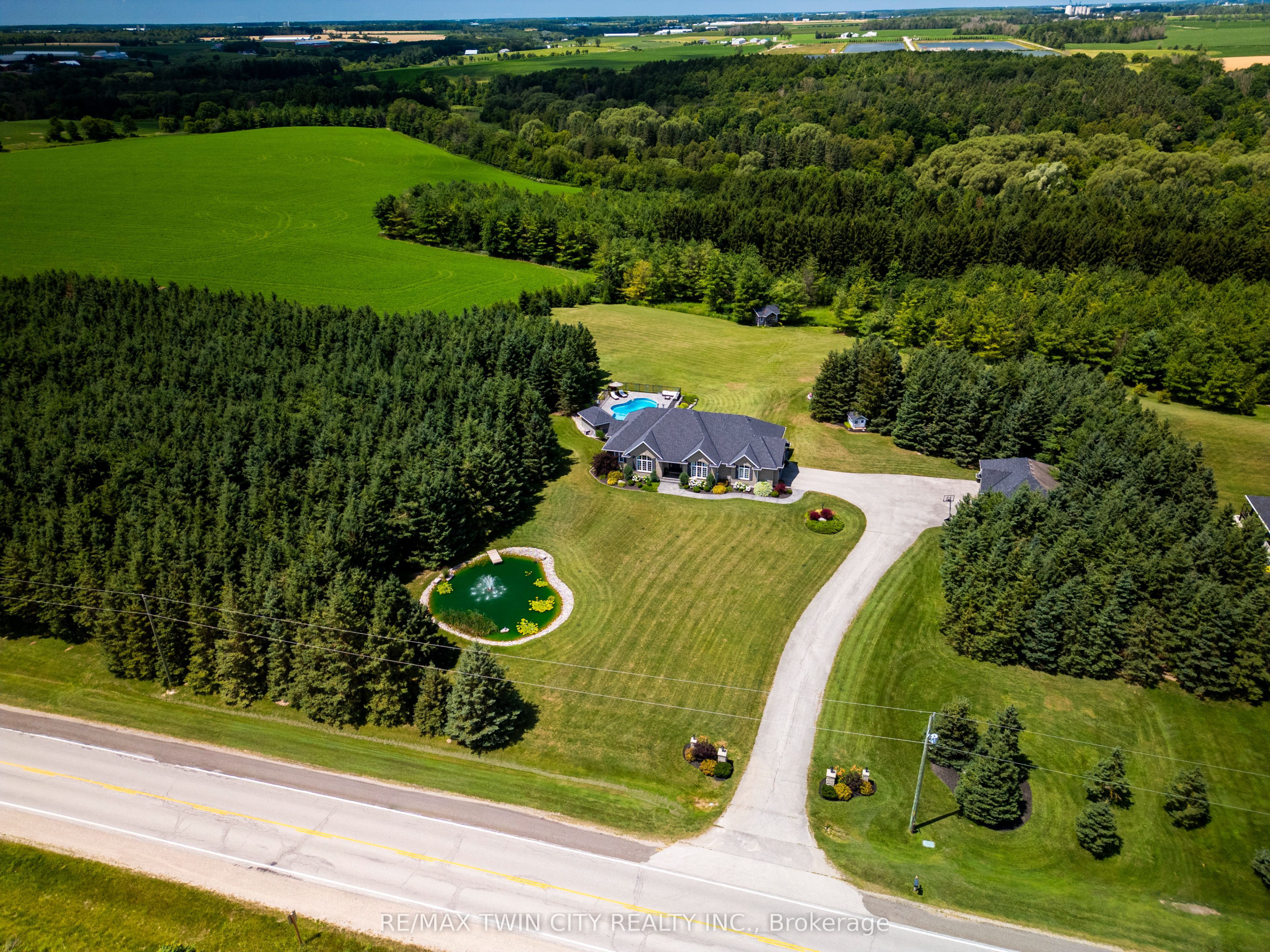 7118 Wellington Rd 11 Road, Mapleton, ON N0G 1P0 photo 2