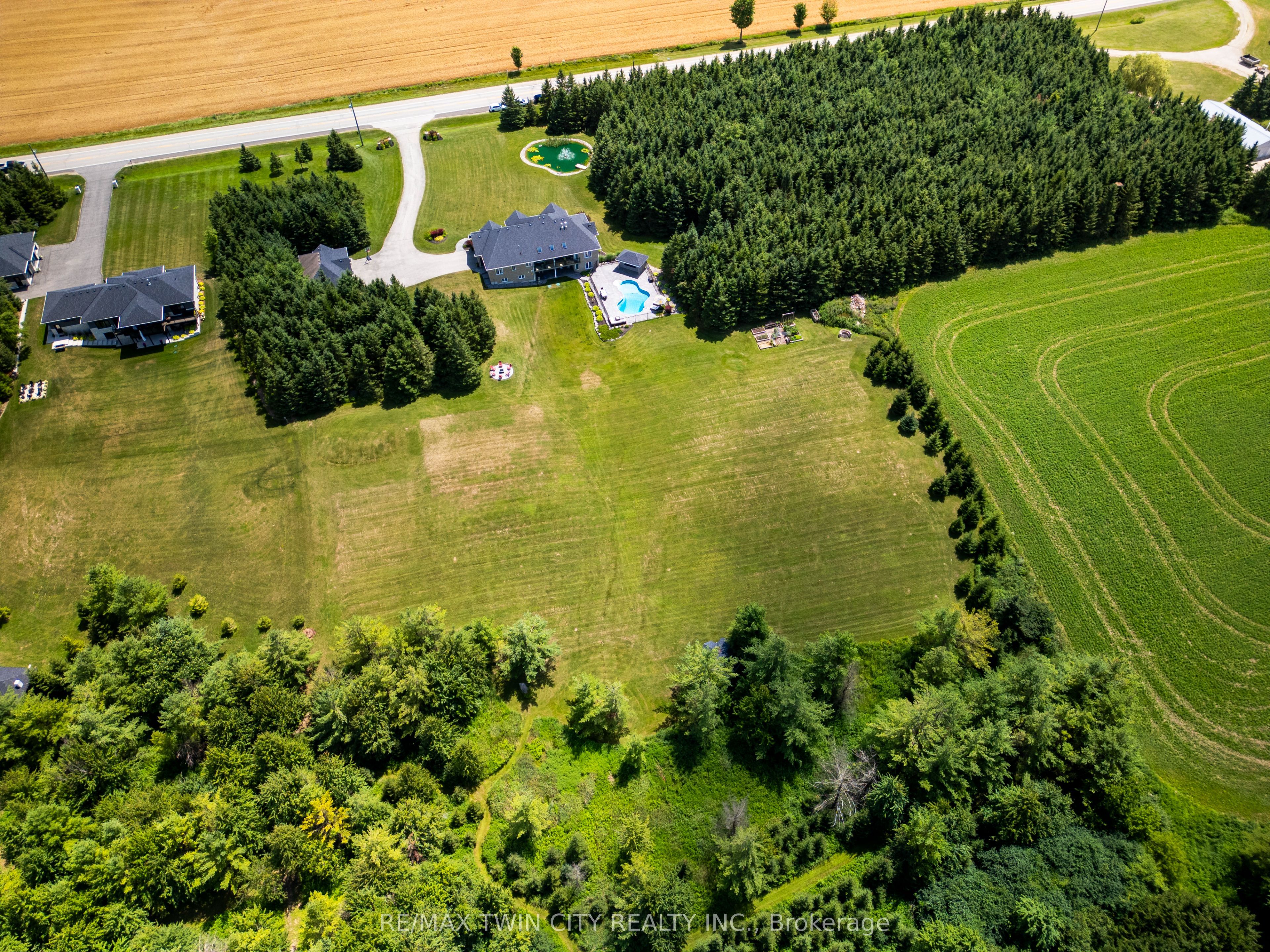 7118 Wellington Rd 11 Road, Mapleton, ON N0G 1P0 photo 3