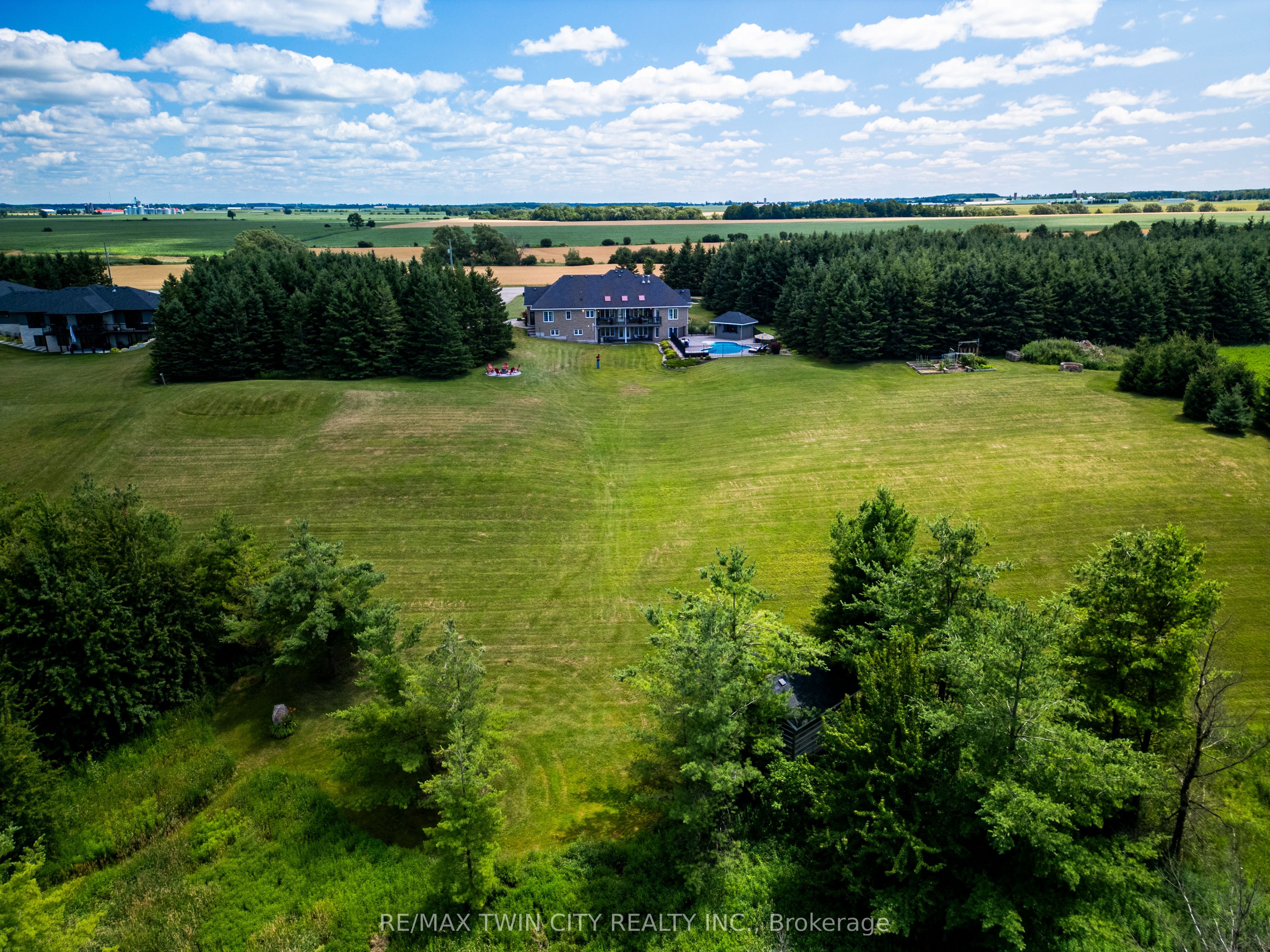 7118 Wellington Rd 11 Road, Mapleton, ON N0G 1P0 photo 4