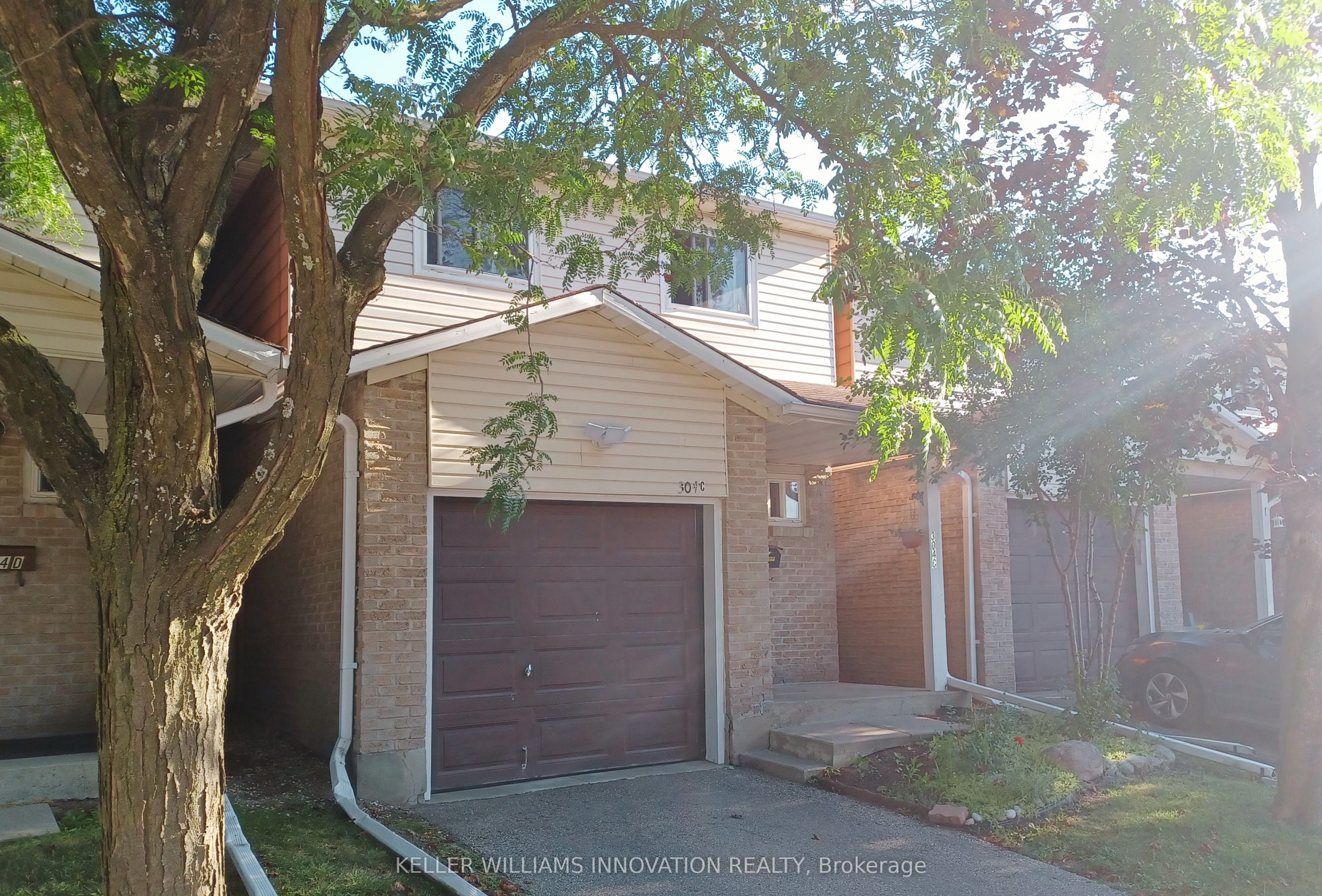 304 Bluevale Street N C, Waterloo, ON N2J 4G3