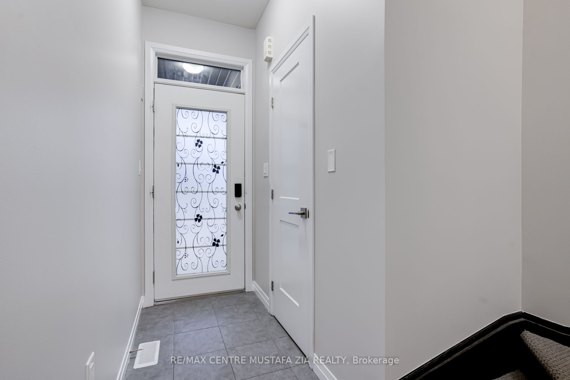 74 Soho Street, Hamilton, ON L8J 0L4 photo 5
