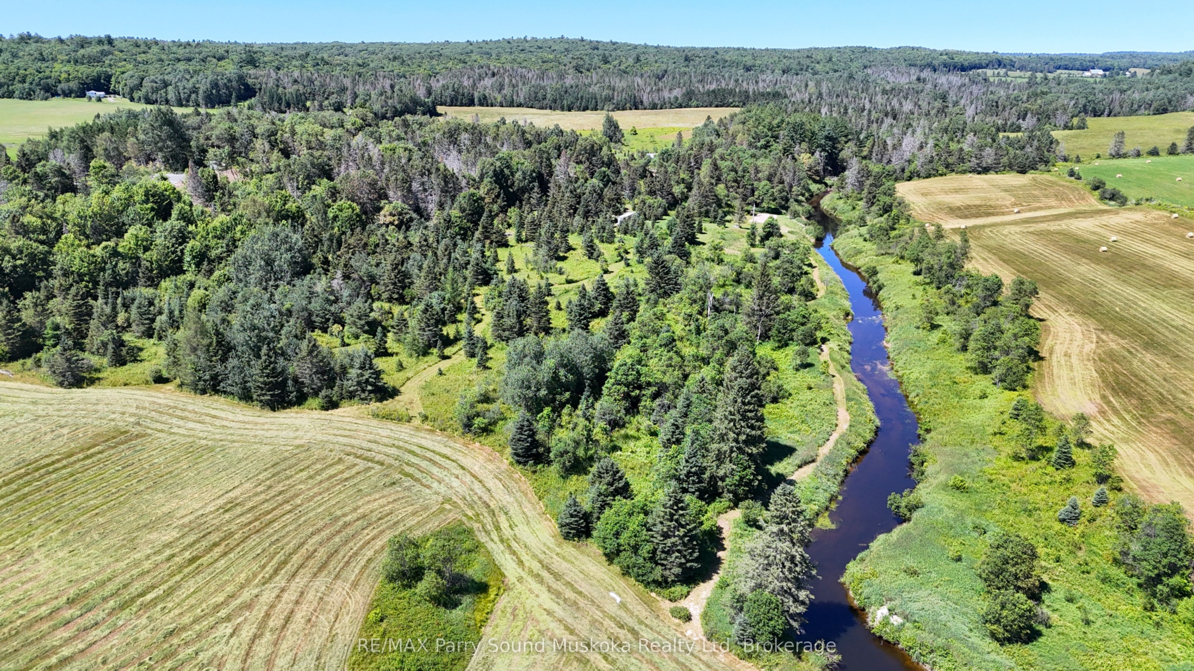 31 Miller Road, Magnetawan, ON P0A 1Z0 photo 2
