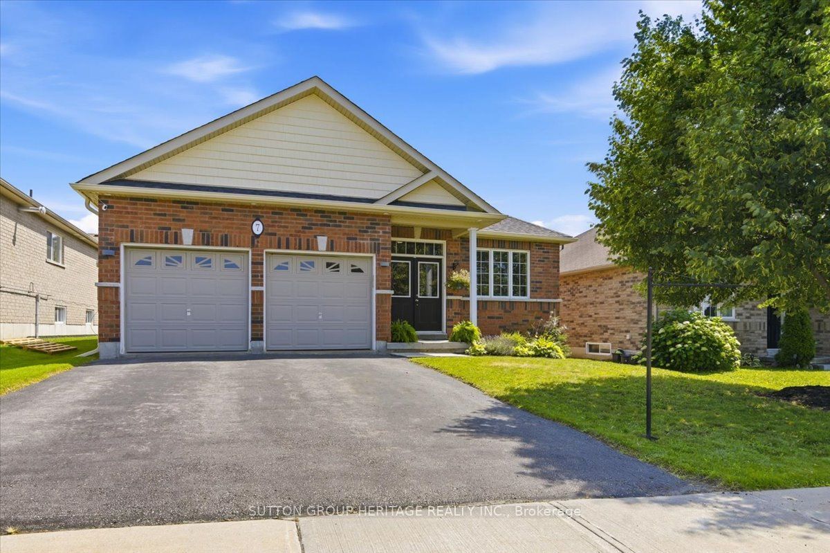 7 Holtom Street, Kawartha Lakes, ON K9V 0C3 photo 2