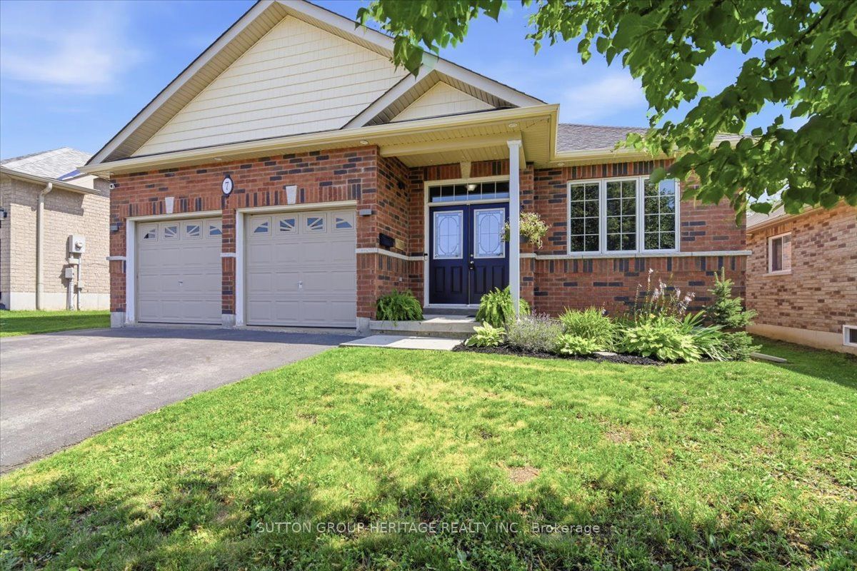 7 Holtom Street, Kawartha Lakes, ON K9V 0C3 photo 3
