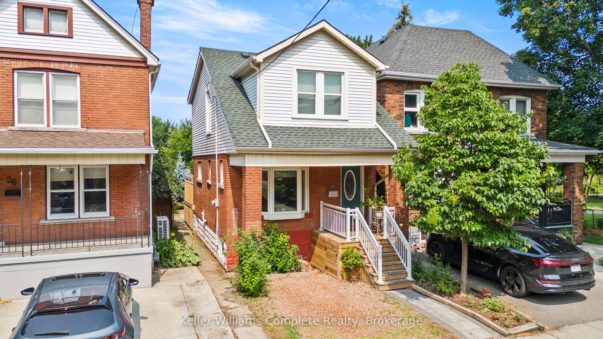37 Park Row N, Hamilton, ON L8H 4E3 photo 2