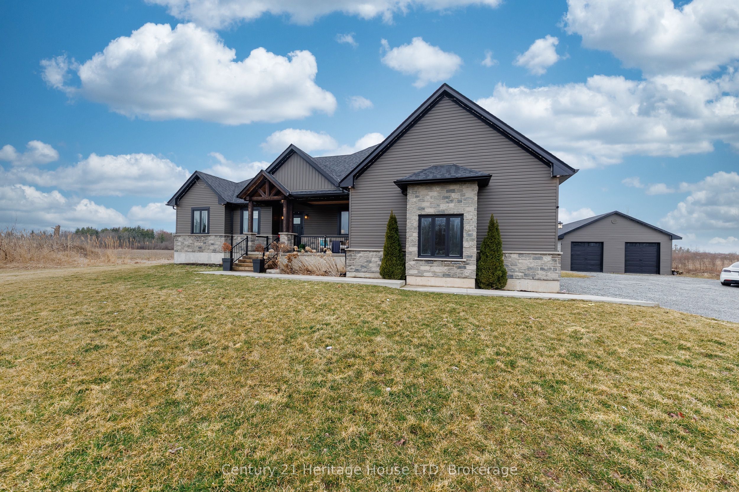 856 Lorraine Road, Port Colborne, ON L3K 5V5 photo 2