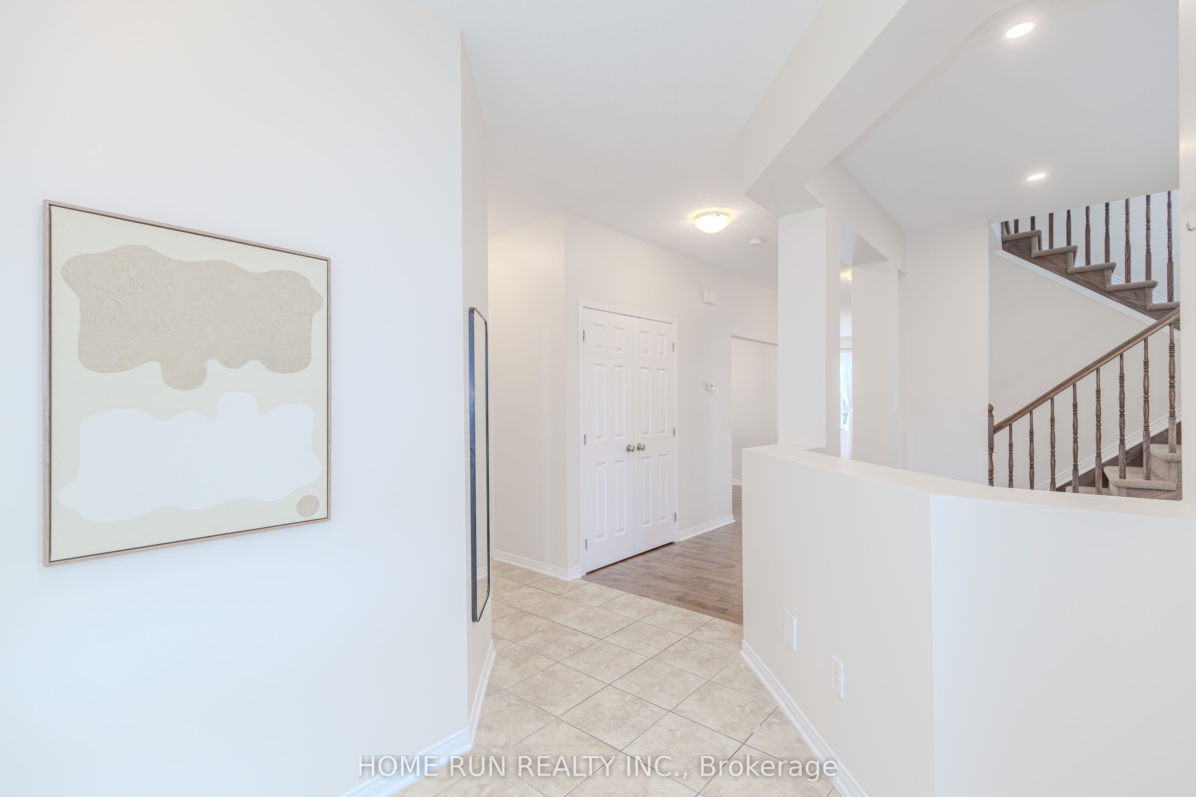 538 Ravendale Way, Barrhaven, ON K2J 0M6 photo 4