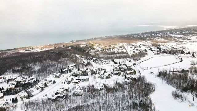102 Hemlock Court, Blue Mountains, ON L9Y 0T3 photo 5